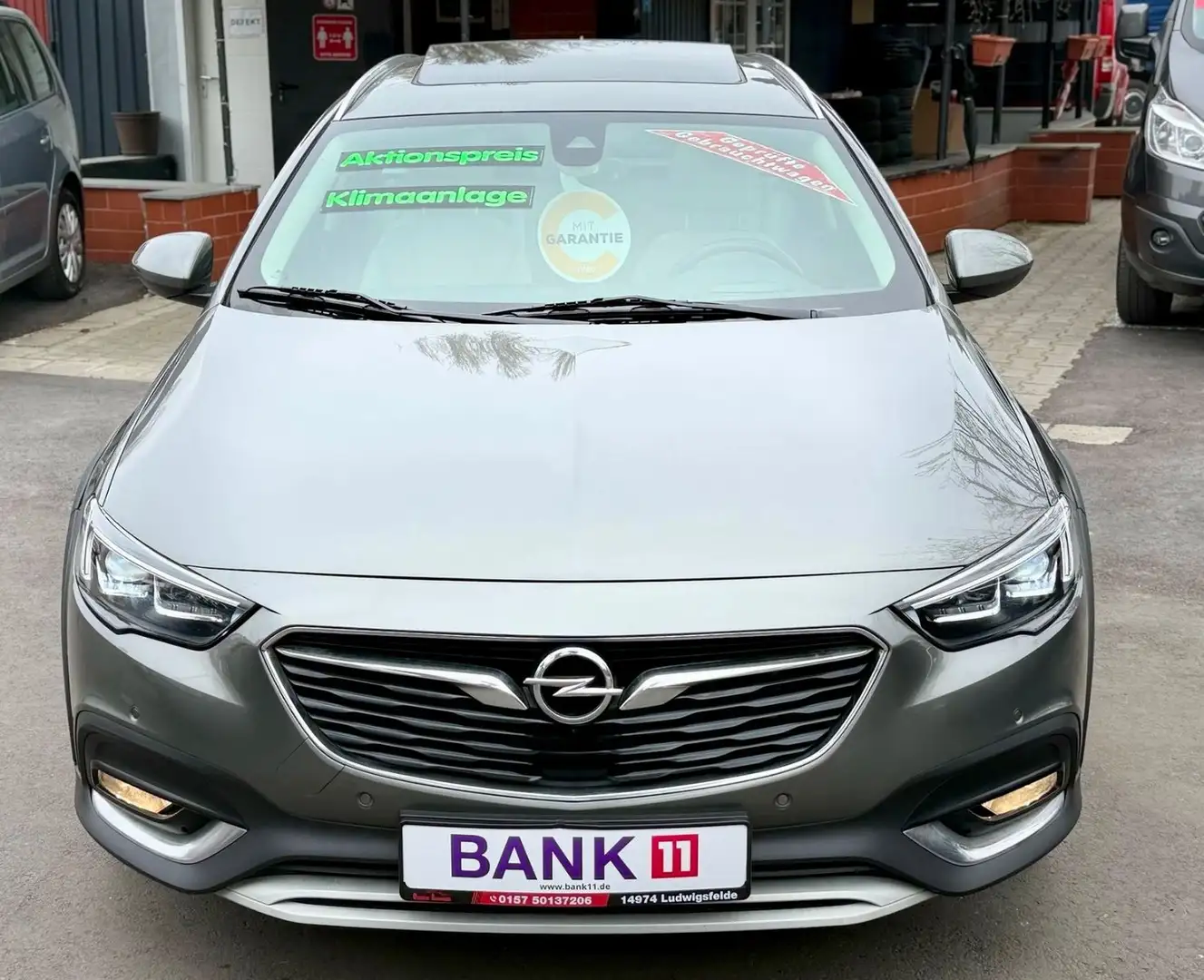 Opel Insignia B Country Tourer Allrad 4x4, PANORAMA Grau - 2