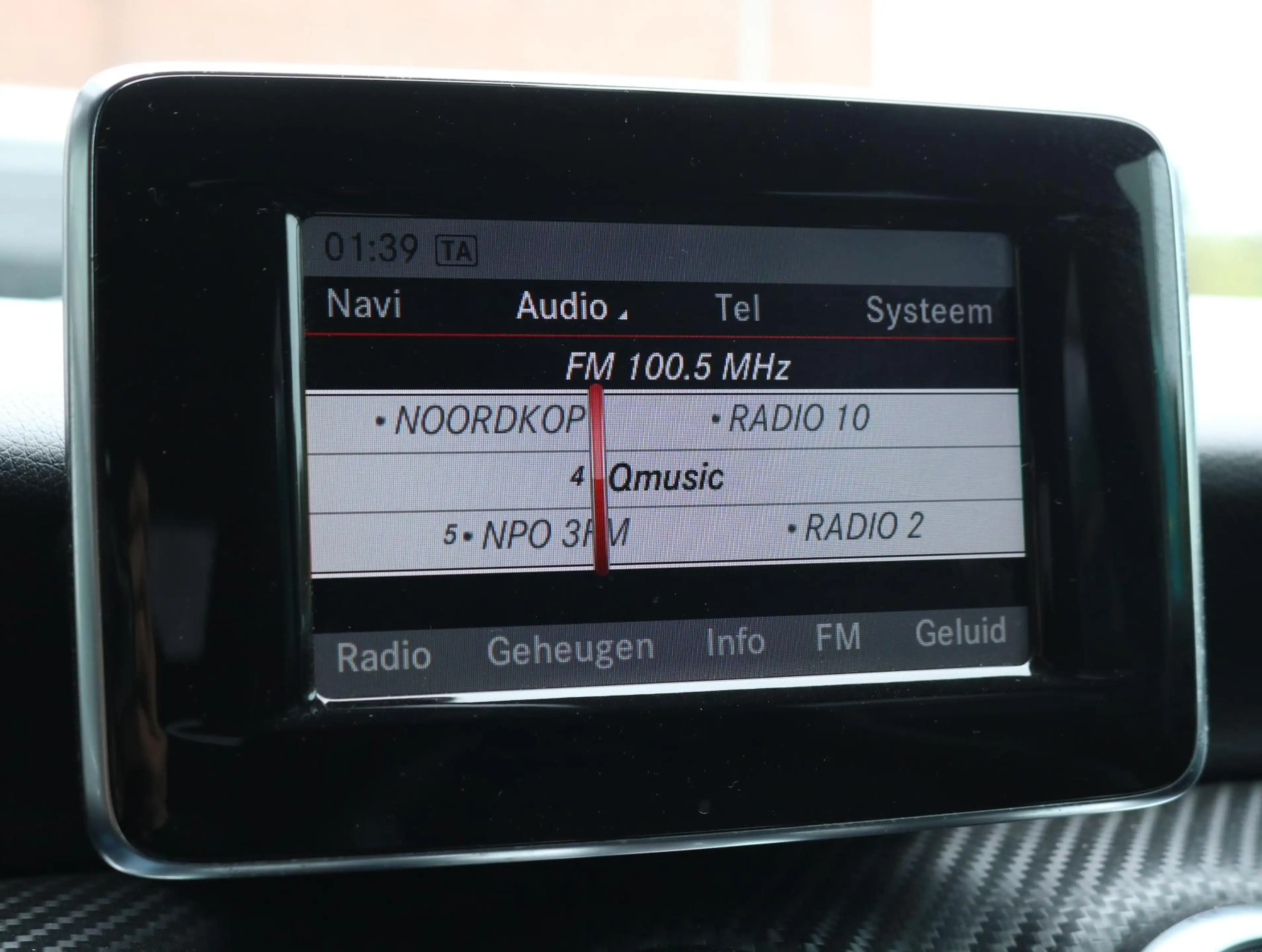 Mercedes-Benz A 200 Ambition AMG Line | Camera | Stoelverwarming — photo 4