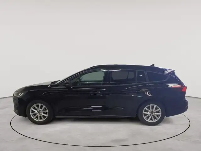 Ford Focus view 6