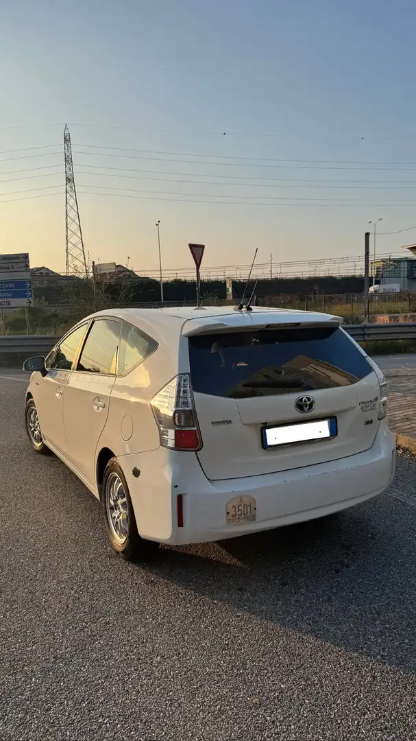 Toyota Prius+ 1.8h Lounge ecvt Biały - 1