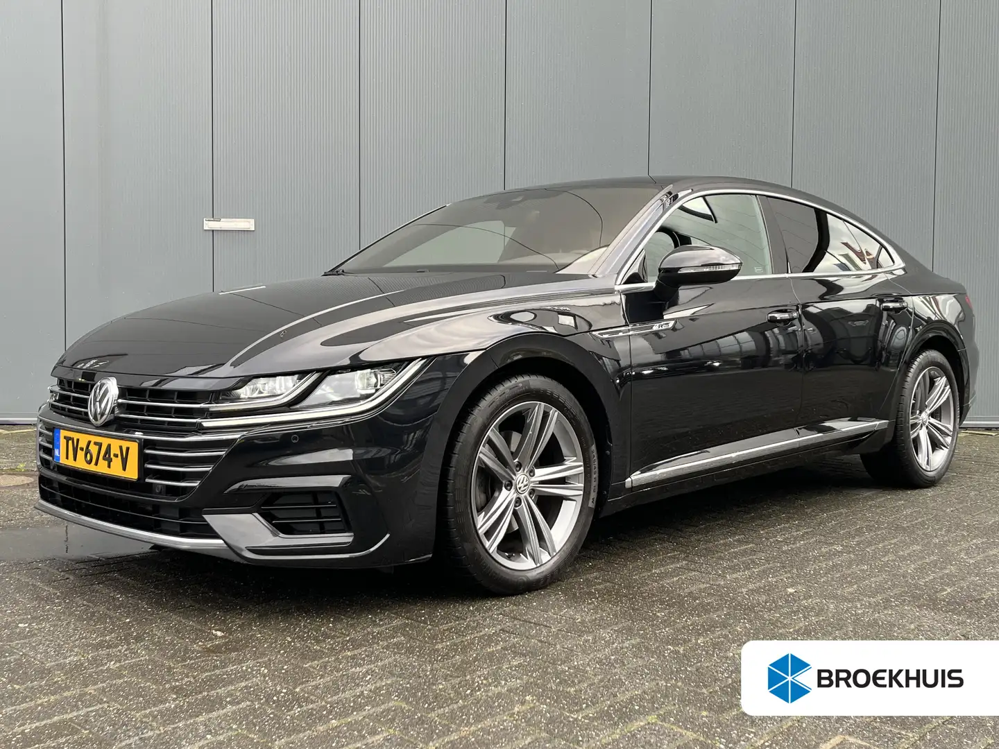 Volkswagen Arteon Business R 1.5 TSI 150pk Automaat | Led | Leder | Noir - 1