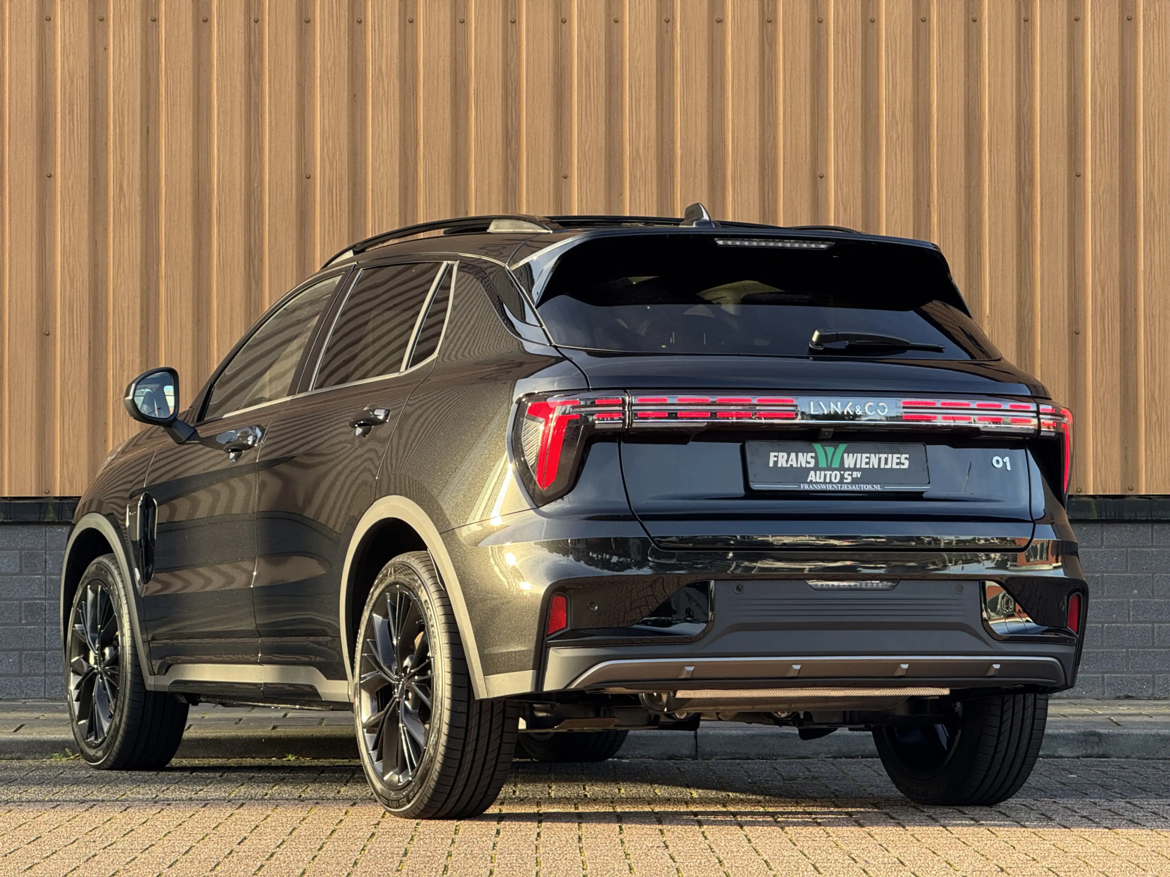 Lynk & Co 01 1.5 More | Panoramadak | Leder | 360° Camera | 20" — photo 7