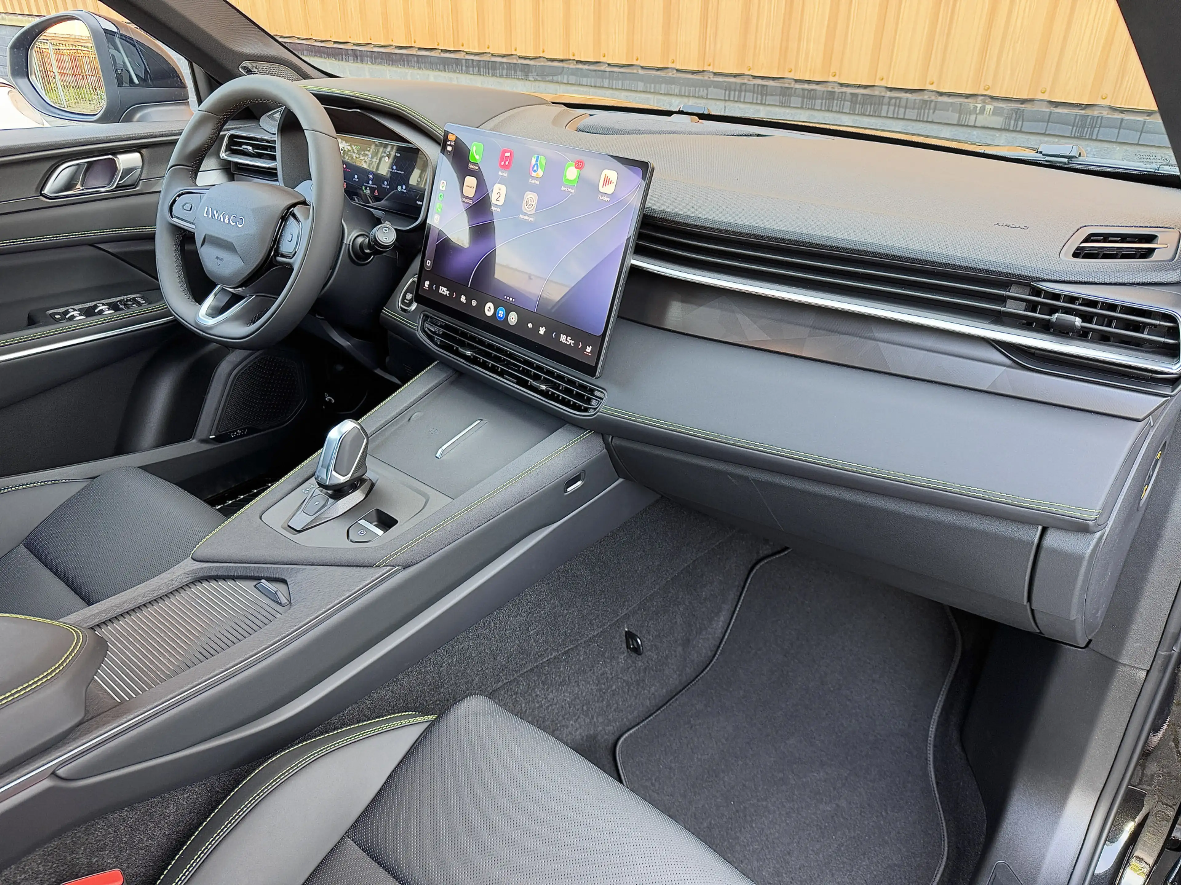 Lynk & Co 01 1.5 More | Panoramadak | Leder | 360° Camera | 20" — photo 9
