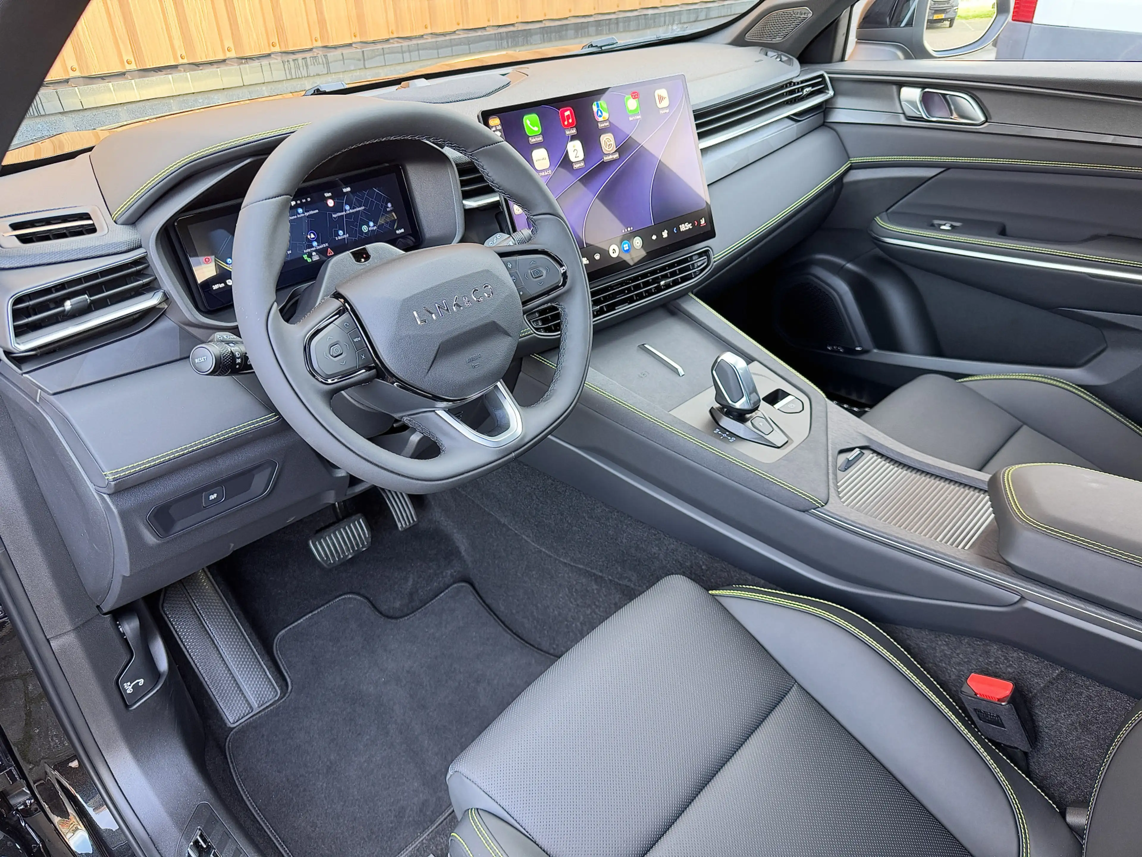 Lynk & Co 01 1.5 More | Panoramadak | Leder | 360° Camera | 20" — photo 8