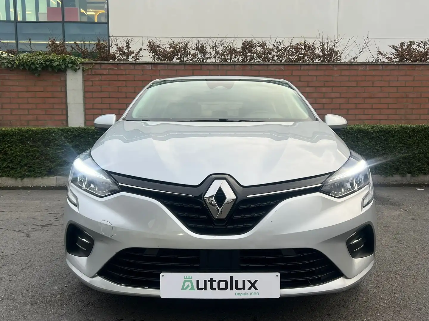 Renault Clio 1.6i E-TECH Hybrid - AUTOMATIQUE - 84.782 KM Gris - 2