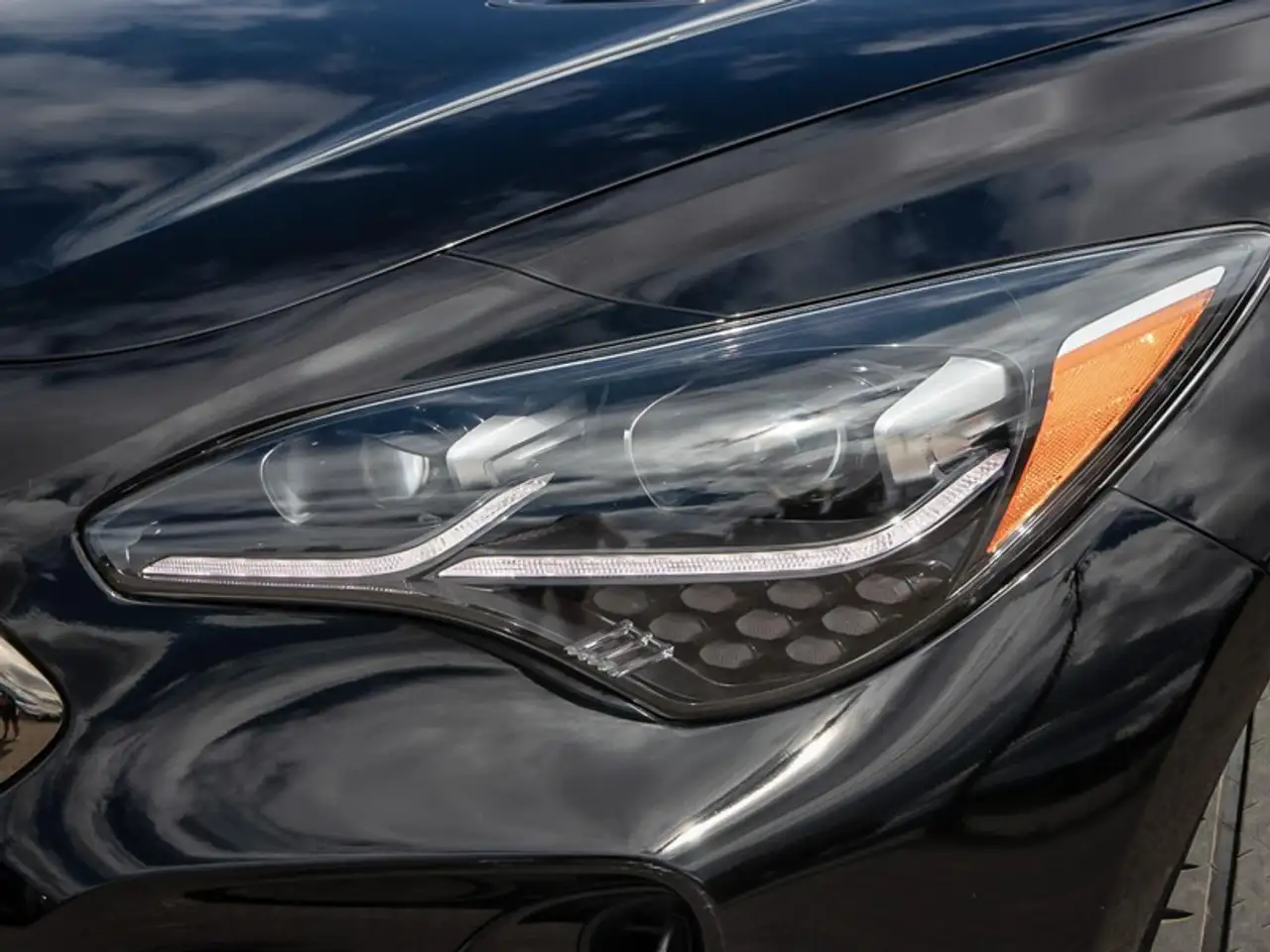 Kia Stinger photo Kia Stinger