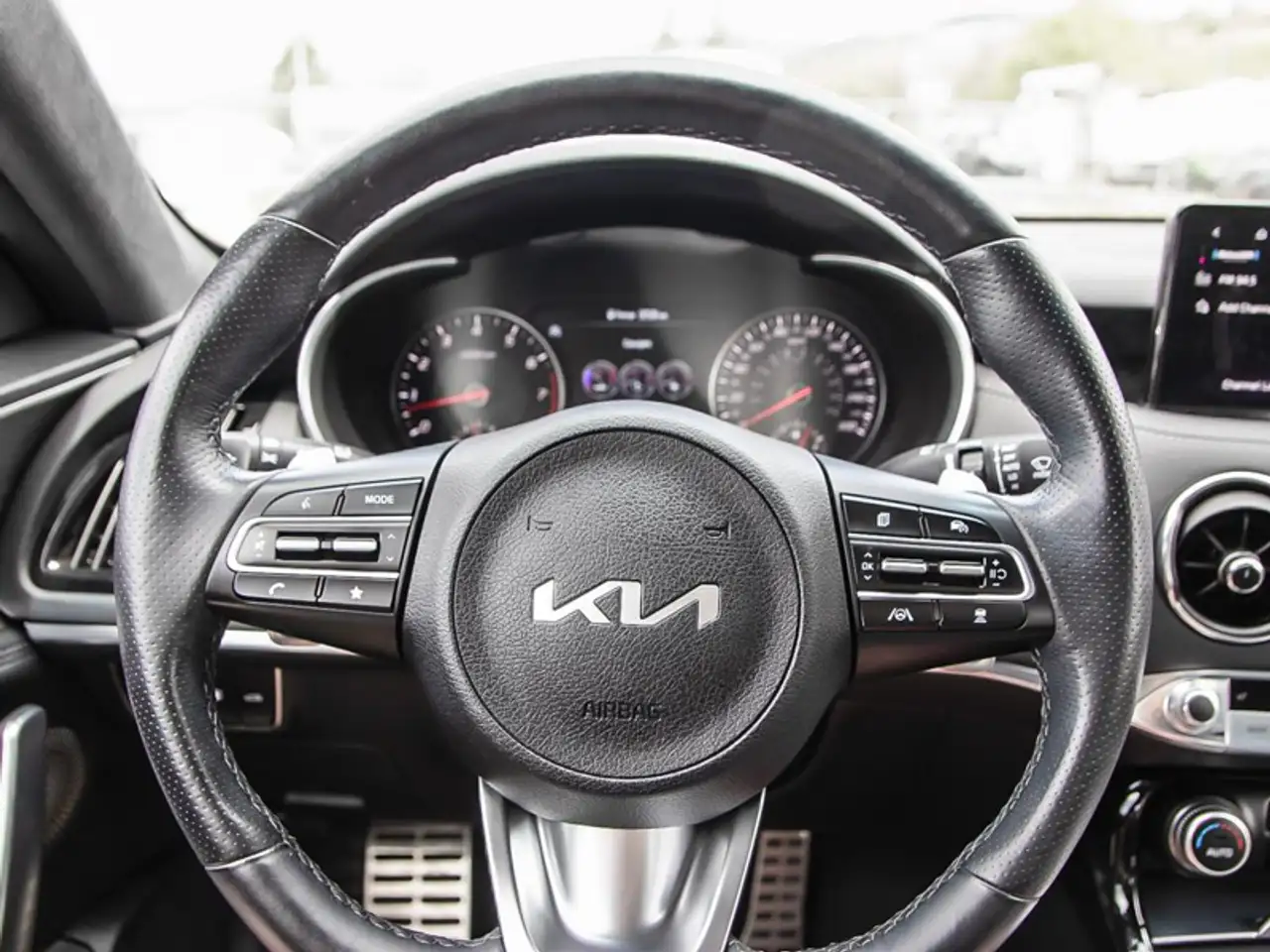 Kia Stinger photo Kia Stinger