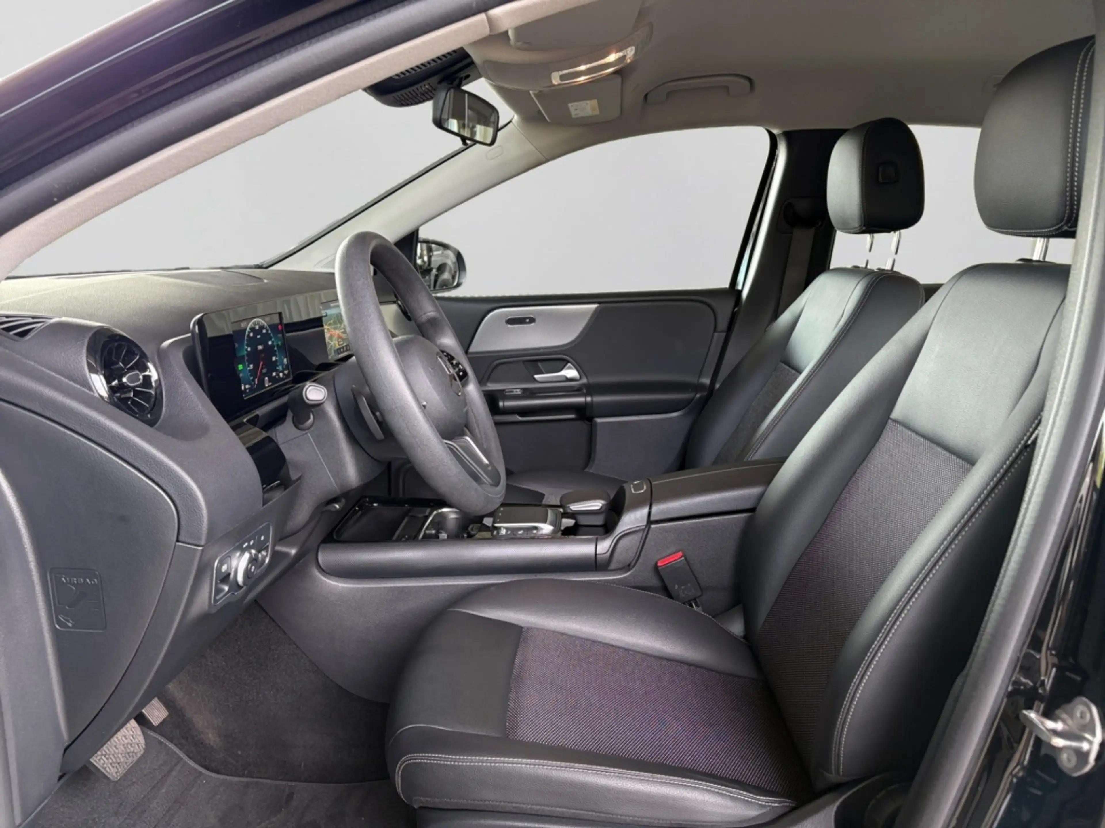 Mercedes-Benz B 250 e KAM|AHK|PTS|NAVI|CarPlay|SHZ|17"LM AMG| — photo 11