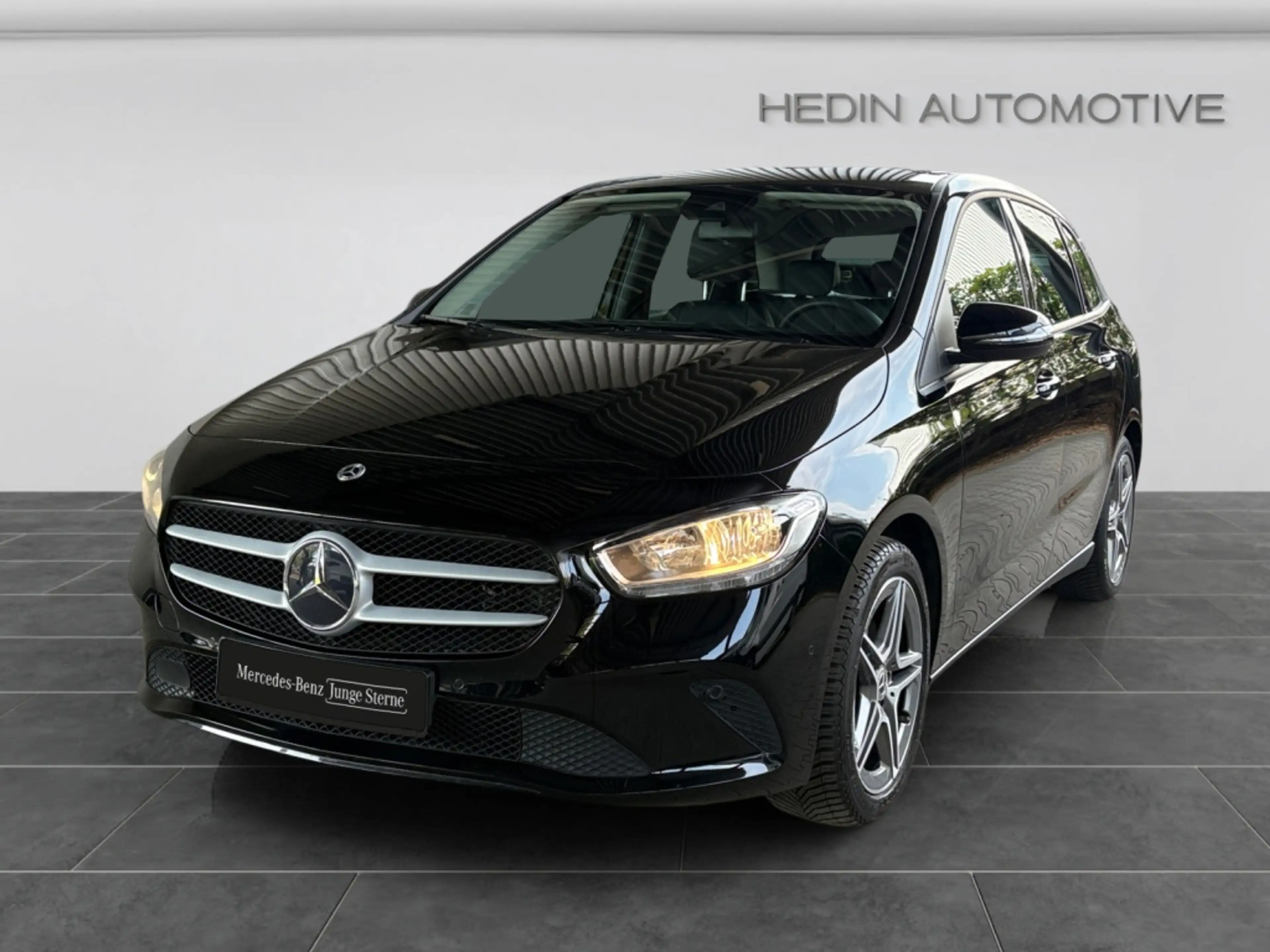 Mercedes-Benz B 250 e KAM|AHK|PTS|NAVI|CarPlay|SHZ|17"LM AMG| — photo 2
