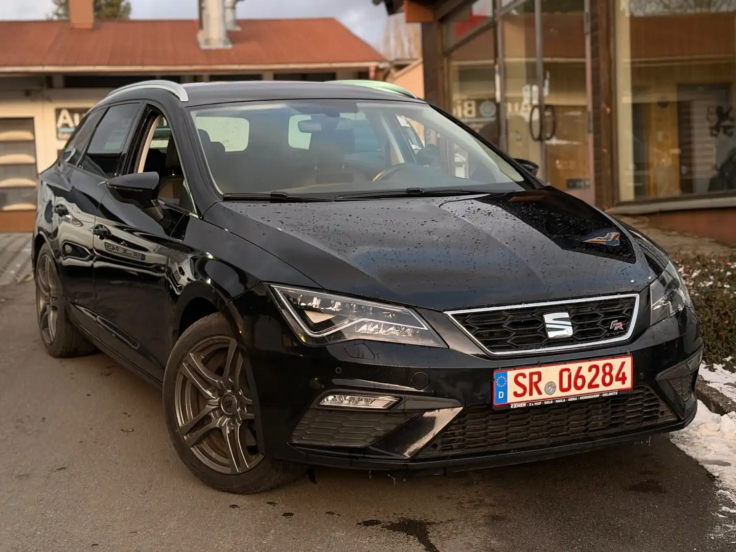 SEAT Leon ST FR LED DAB NAVI Schwarz - 1