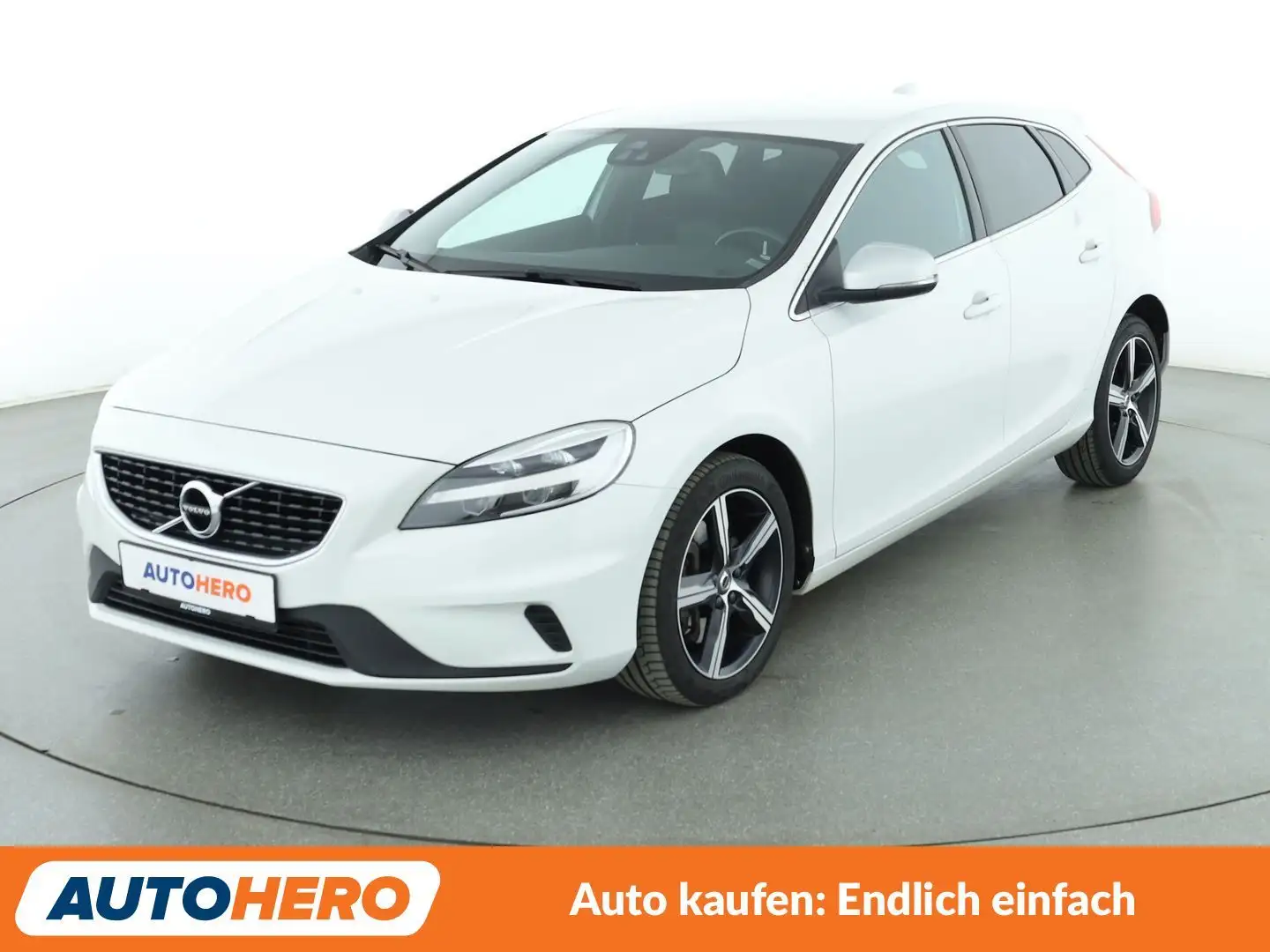Volvo V40 2.0 D4 R-Design Aut.*NAVI*LED*TEMPO*CAM*PDC*SHZ* Weiß - 1