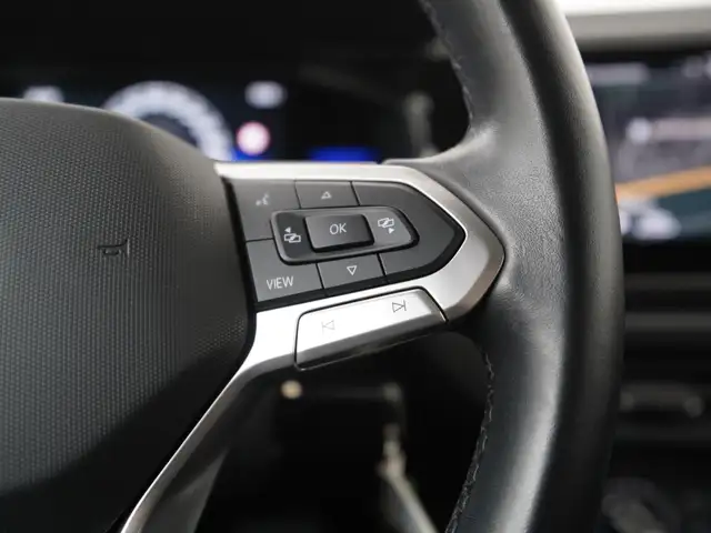 Volkswagen Polo view 9