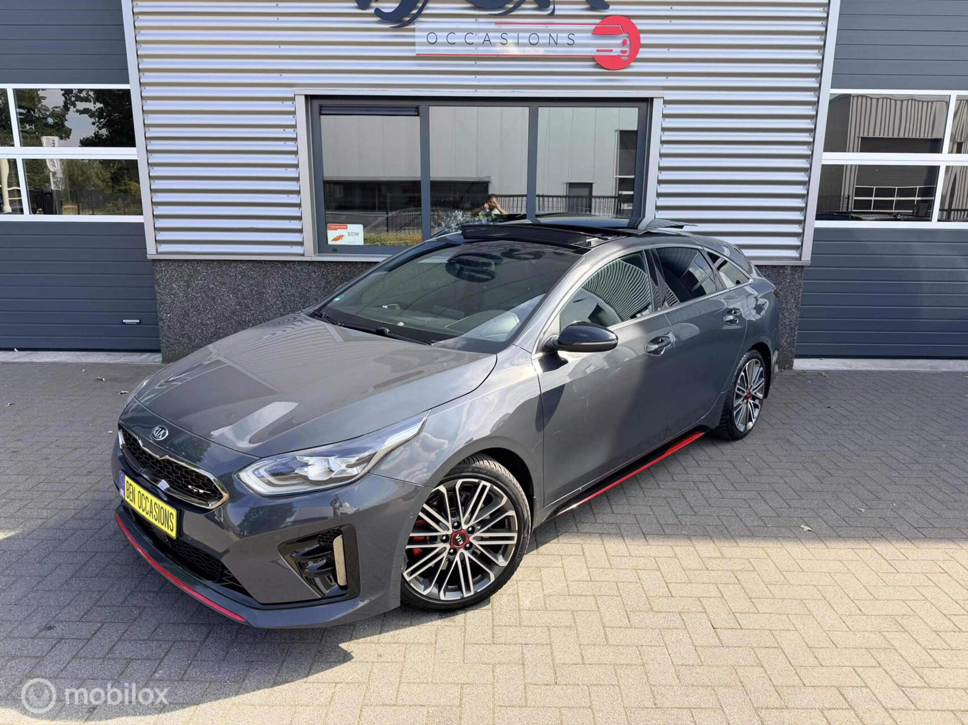 Kia ProCeed / pro_cee'd 1.6 T-GDI GT 1e Eigenaar 204PK PANO BOMVOLL!!! — photo 3