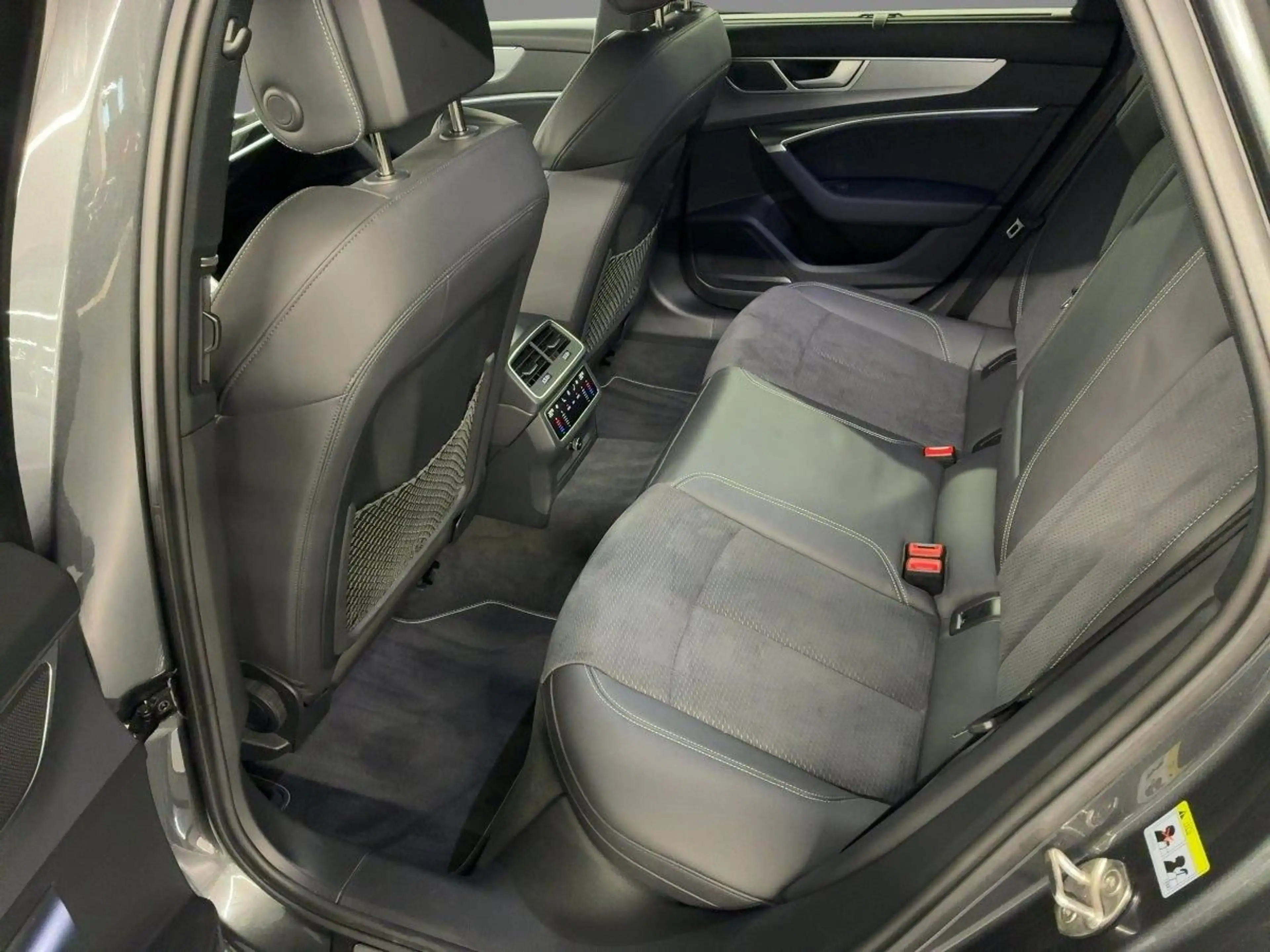 Audi A6 50 TDI qu S line Matrix+Stadt*Tour*B&O — photo 7