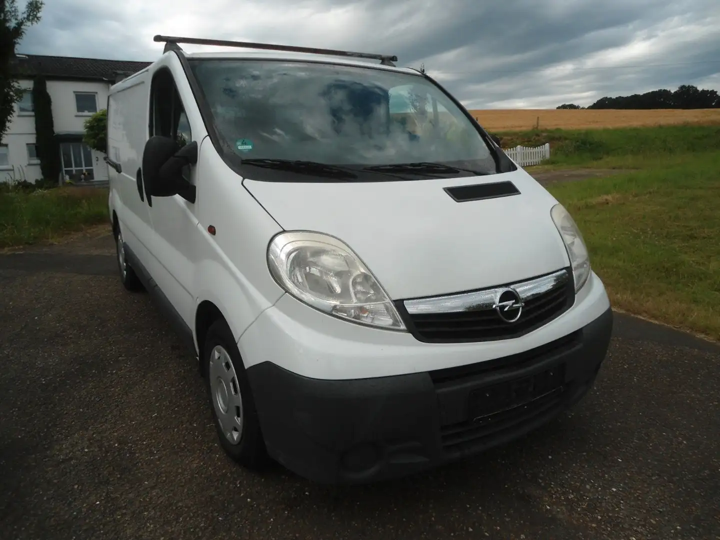 Opel Vivaro 2,5 CDTI,AHK,CDTI,6-Gang,läuft prima Weiß - 2