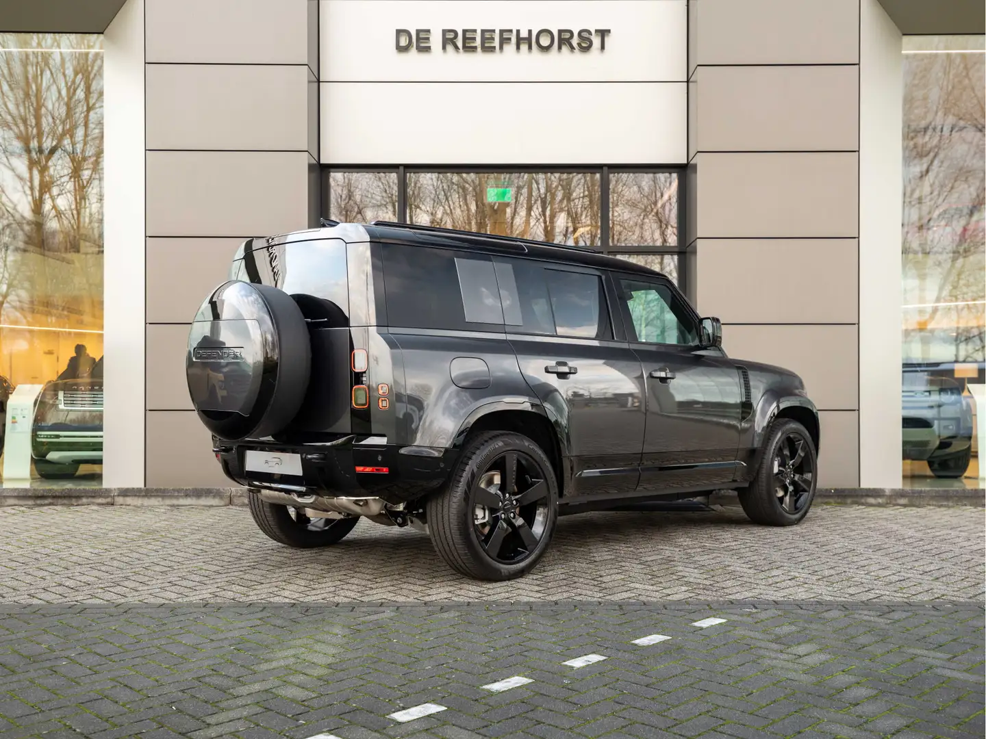 Land Rover Defender 110 2.0 P300e 110 X-Dynamic HSE | MY26 | Extended Grau - 2