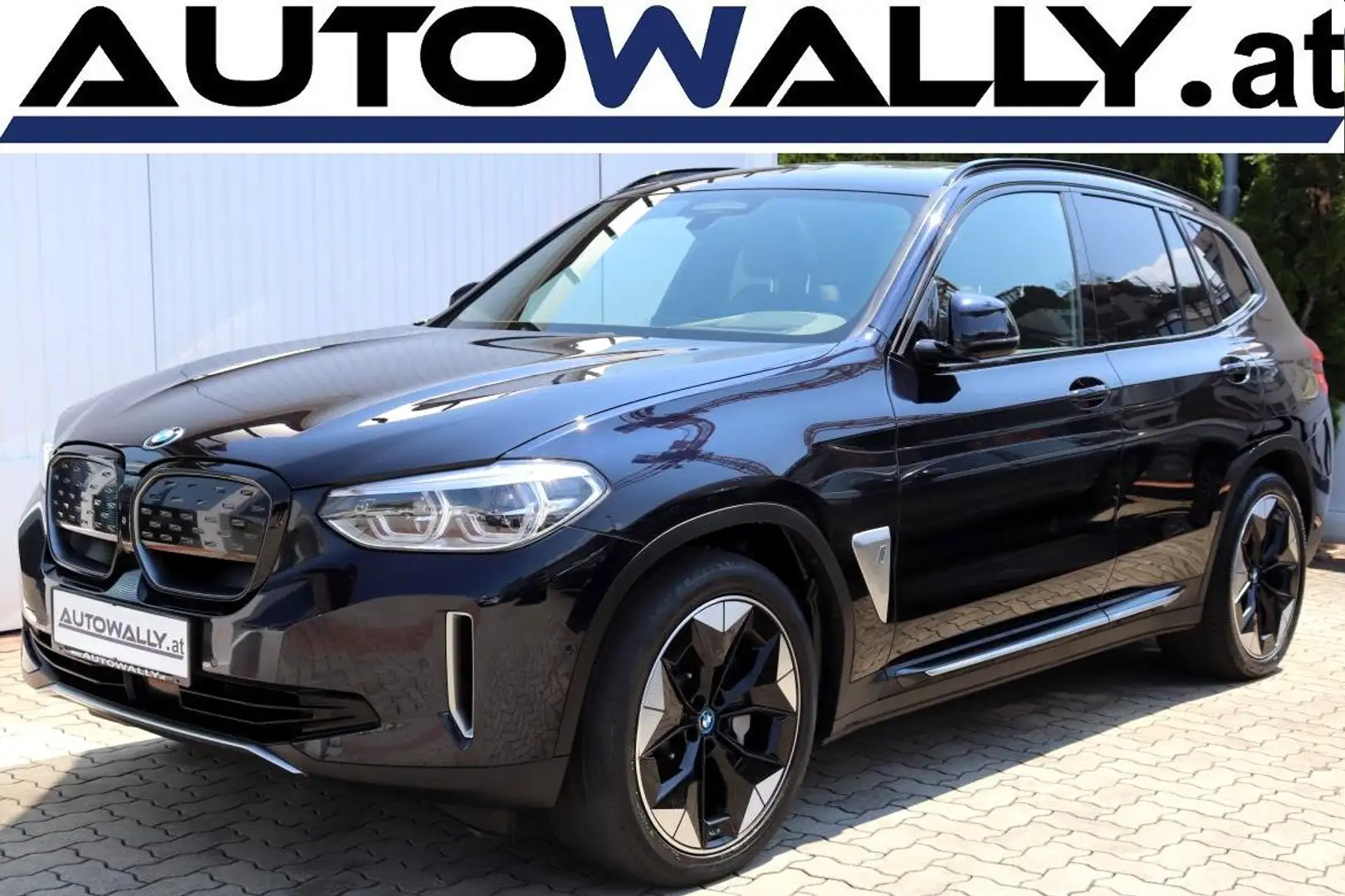 BMW iX3 iX3 73,8kWh Impressive Schwarz - 1