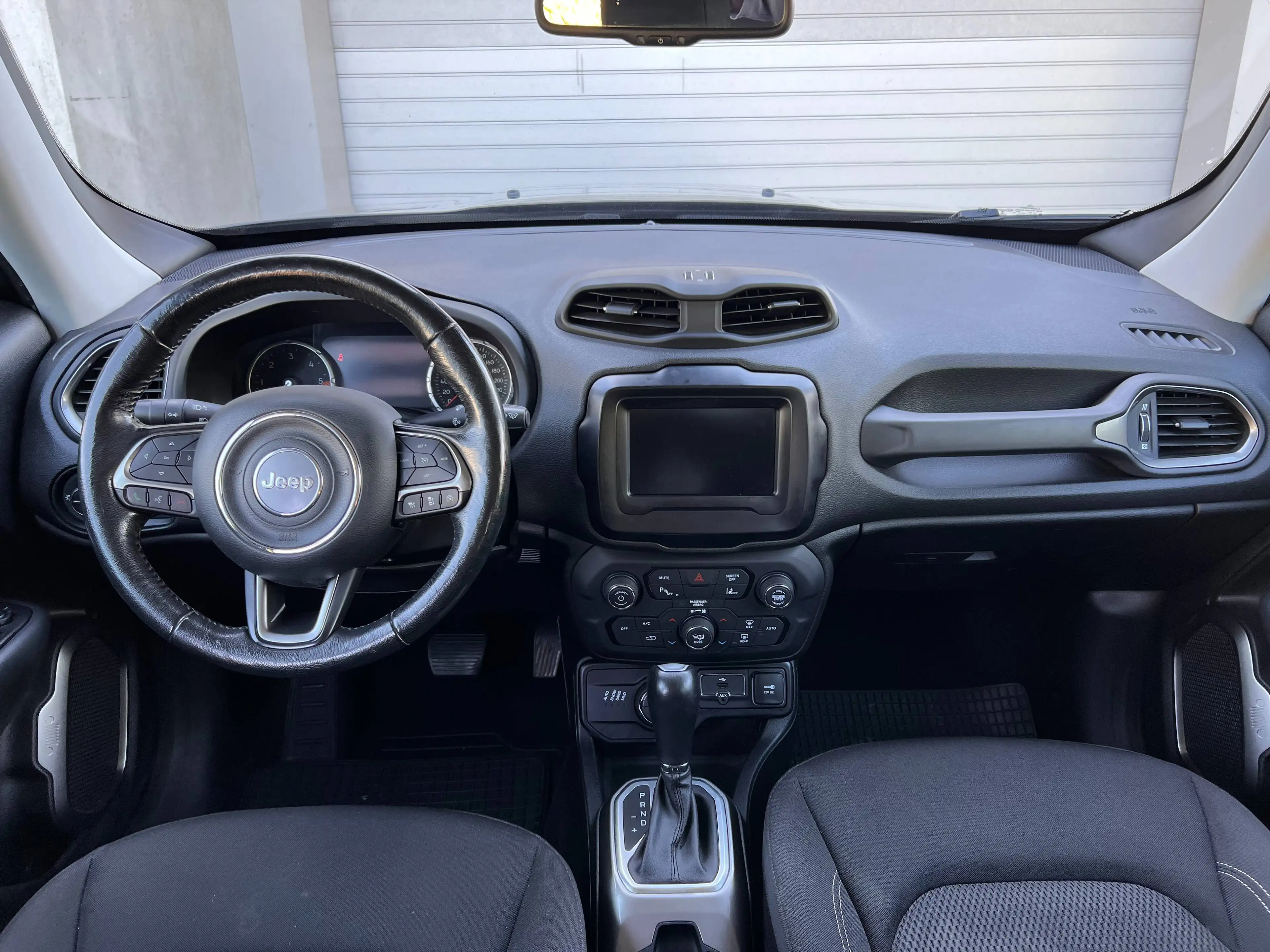 Jeep Renegade 2,0 Diesel MultiJet Allrad Automatik Limited — photo 12