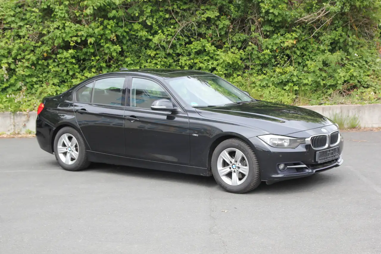 BMW 320