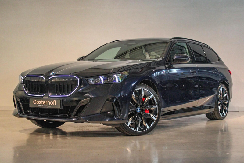BMW 550 5-serie Touring 550e xDrive M-sport PANO | 4w-best