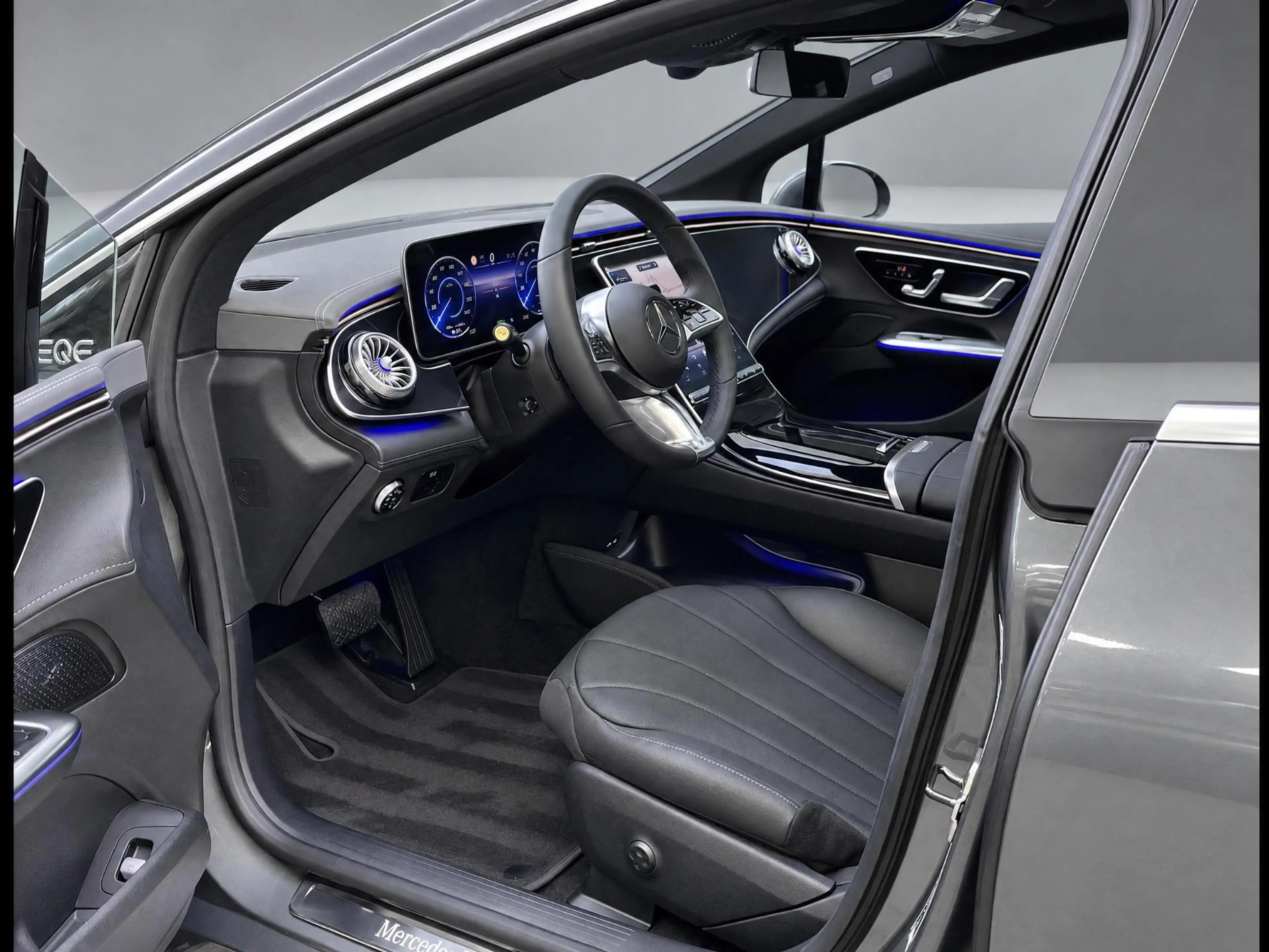 Mercedes-Benz EQE 300 Business Edition | Panoramadak | Plus Pakket | DIS — photo 3