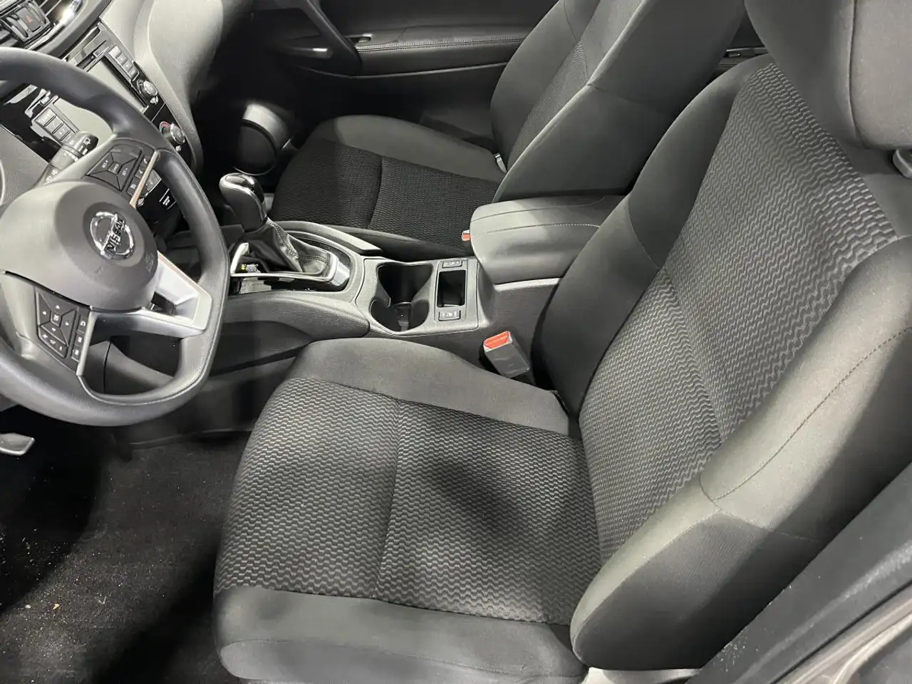 Nissan Qashqai снимка Nissan Qashqai
