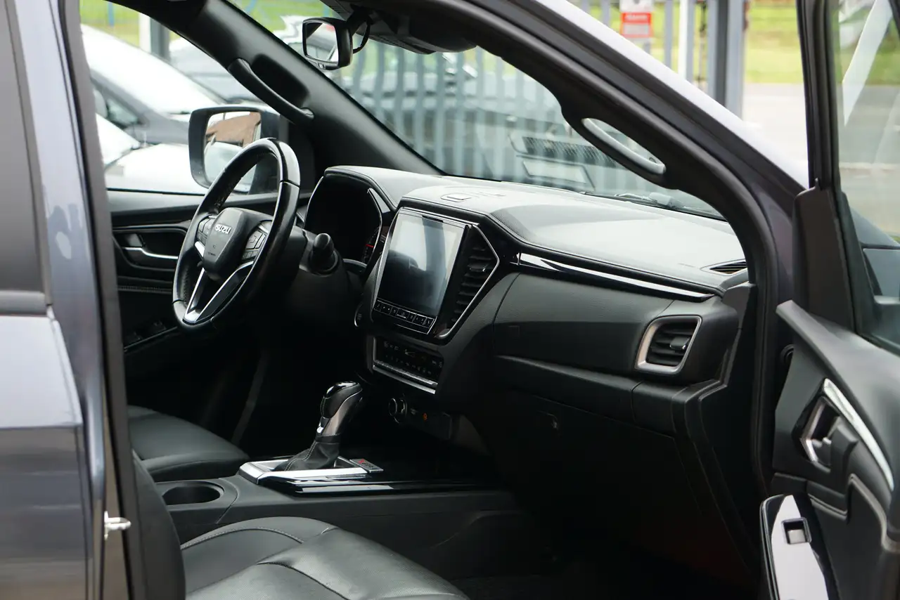 Isuzu D-Max 2022 — фото 15