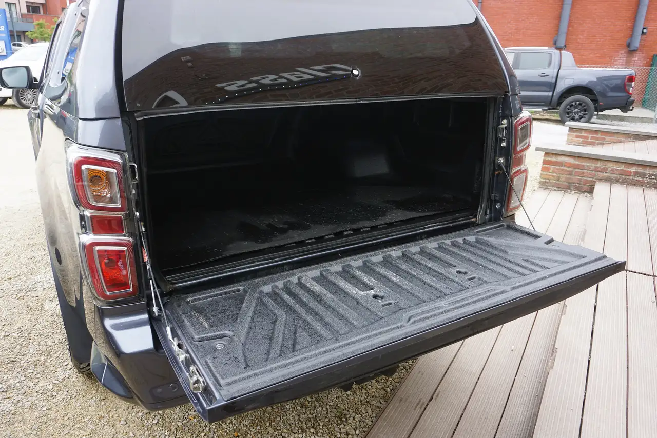 Isuzu D-Max 2022 — фото 11