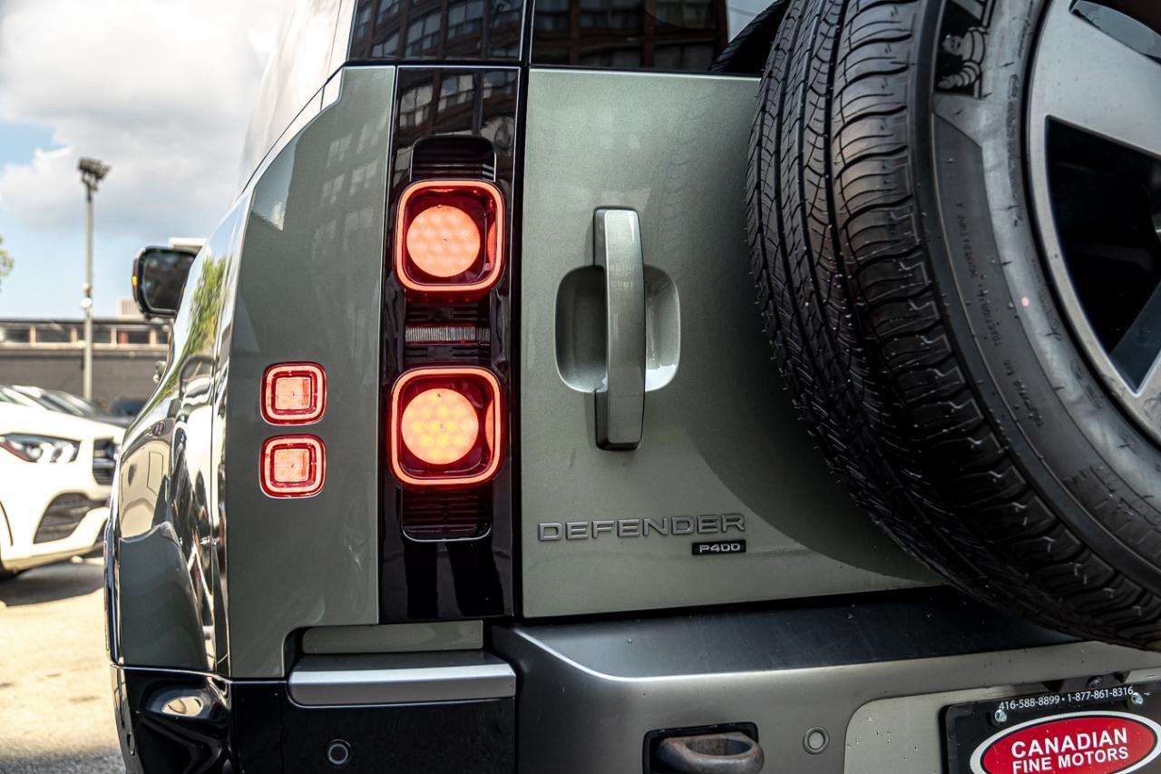 2022 Land Rover Defender X-DYNAMIC SE 90 AWD| CLEAN CARFAX | ONE OWNER | PA thumb 17