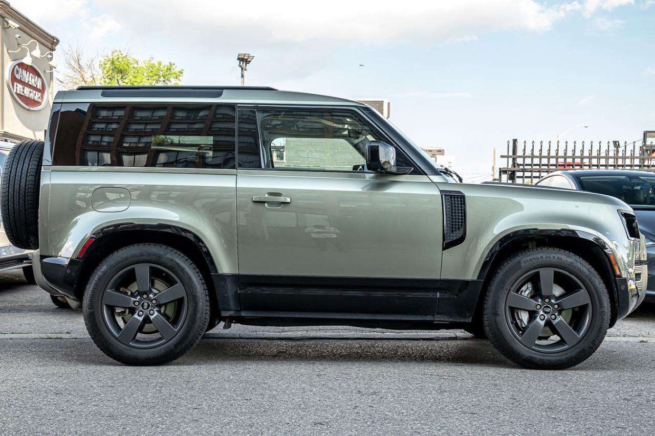 2022 Land Rover Defender X-DYNAMIC SE 90 AWD| CLEAN CARFAX | ONE OWNER | PA thumb 13