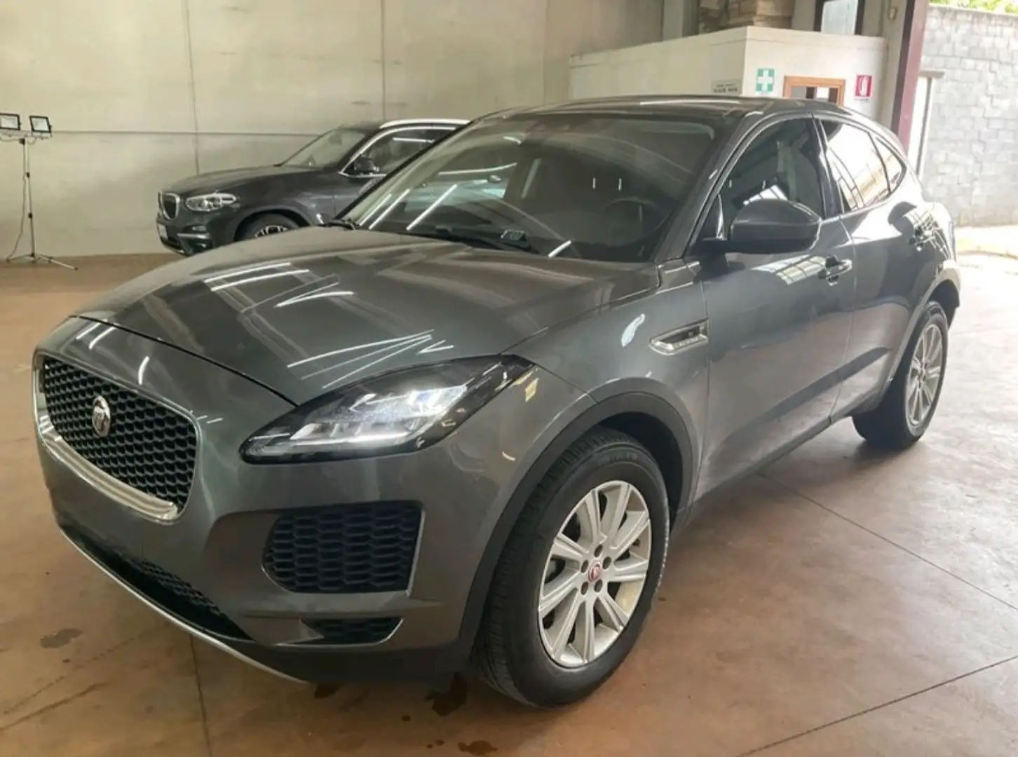 Jaguar E-Pace 2.0d i4 S awd 150cv auto my19 Gris - 1