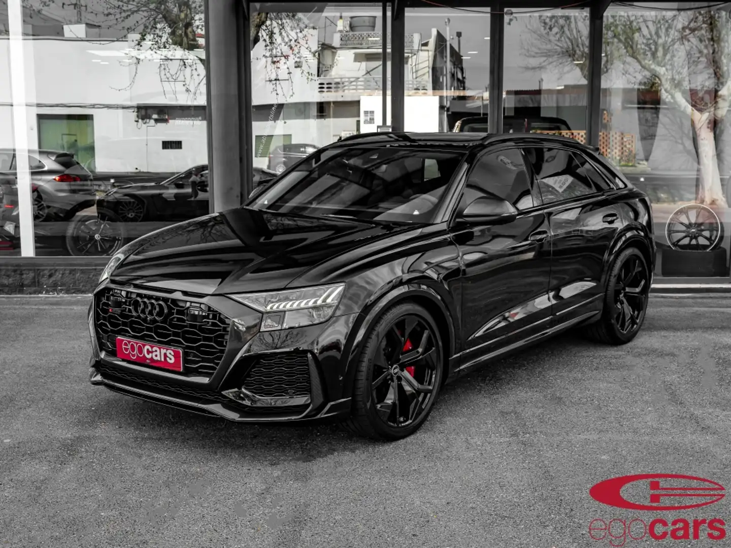 Audi RS Q8 TFSI quattro tiptronic crna - 2