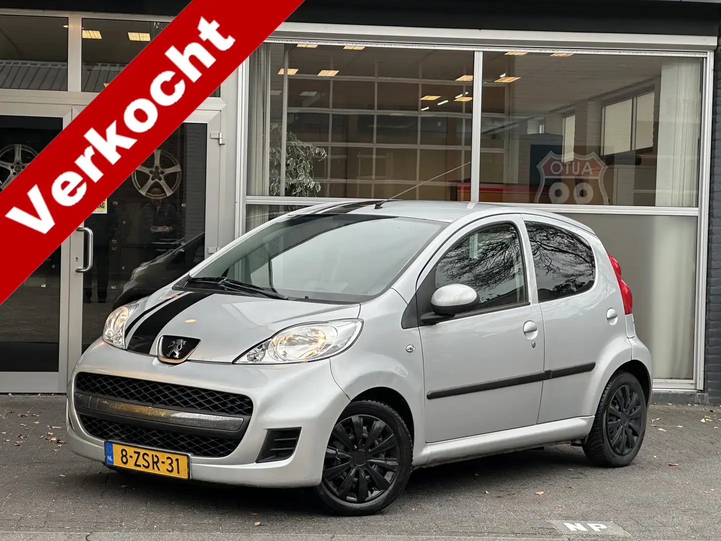 Peugeot 107 1.0-12V XR AIRCO / CARPLAY / ELEKT RAMEN / RIJKLAA Gris - 1