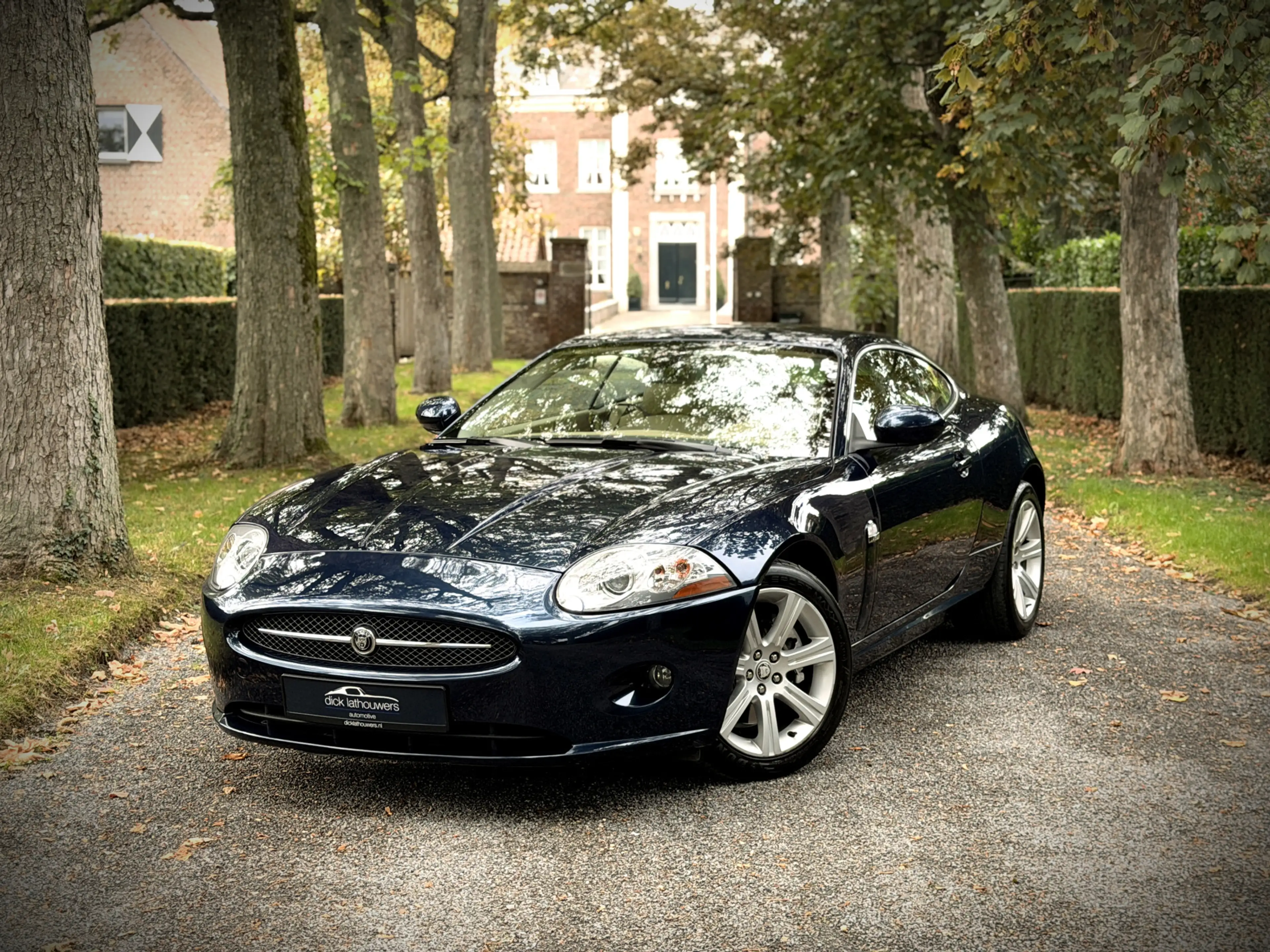 Jaguar XK 4.2 V8 Coupé / BTW-AUTO / YOUNGTIMER / TOP!