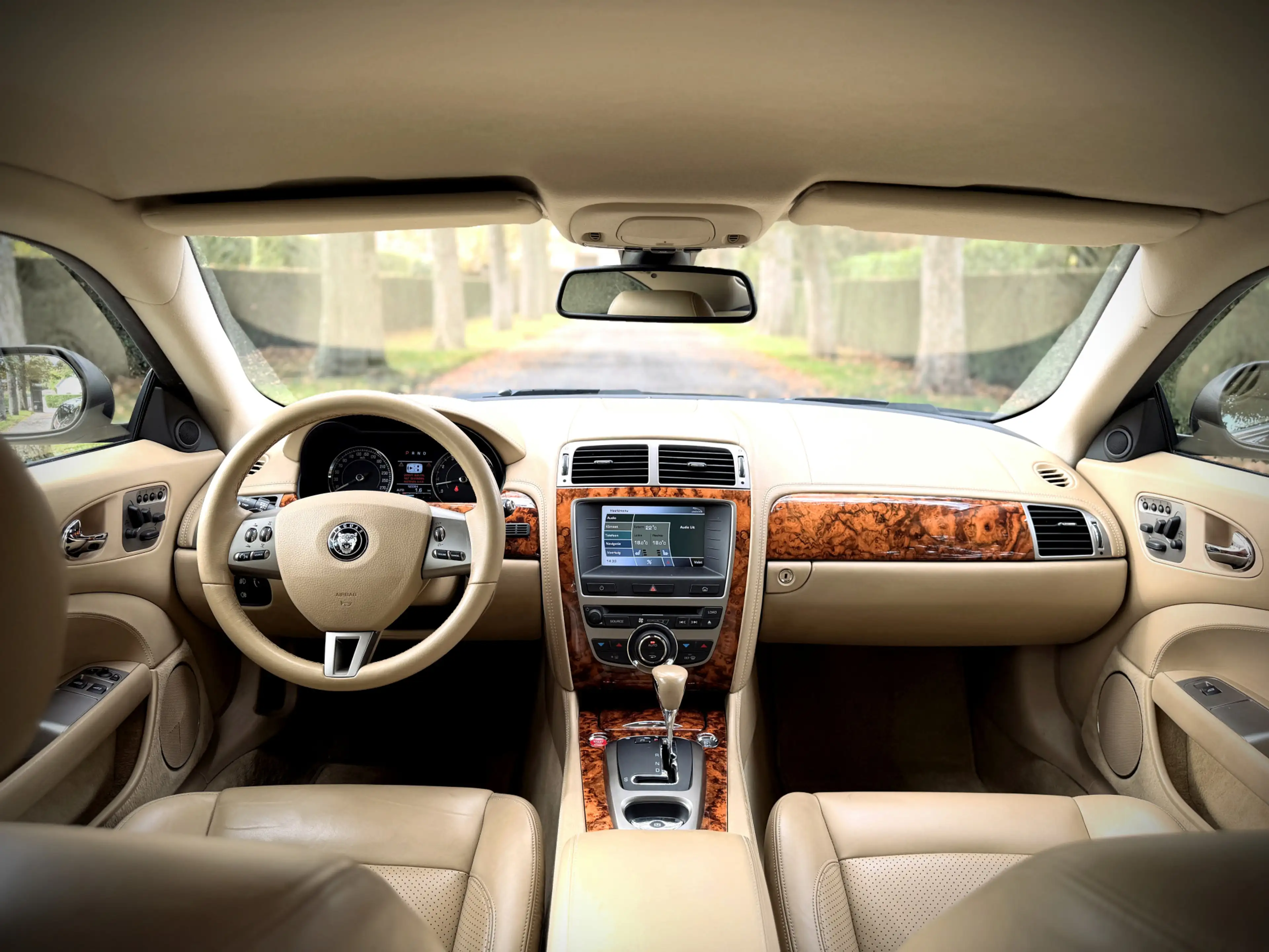 Jaguar XK 4.2 V8 Coupé / BTW-AUTO / YOUNGTIMER / TOP! — photo 11
