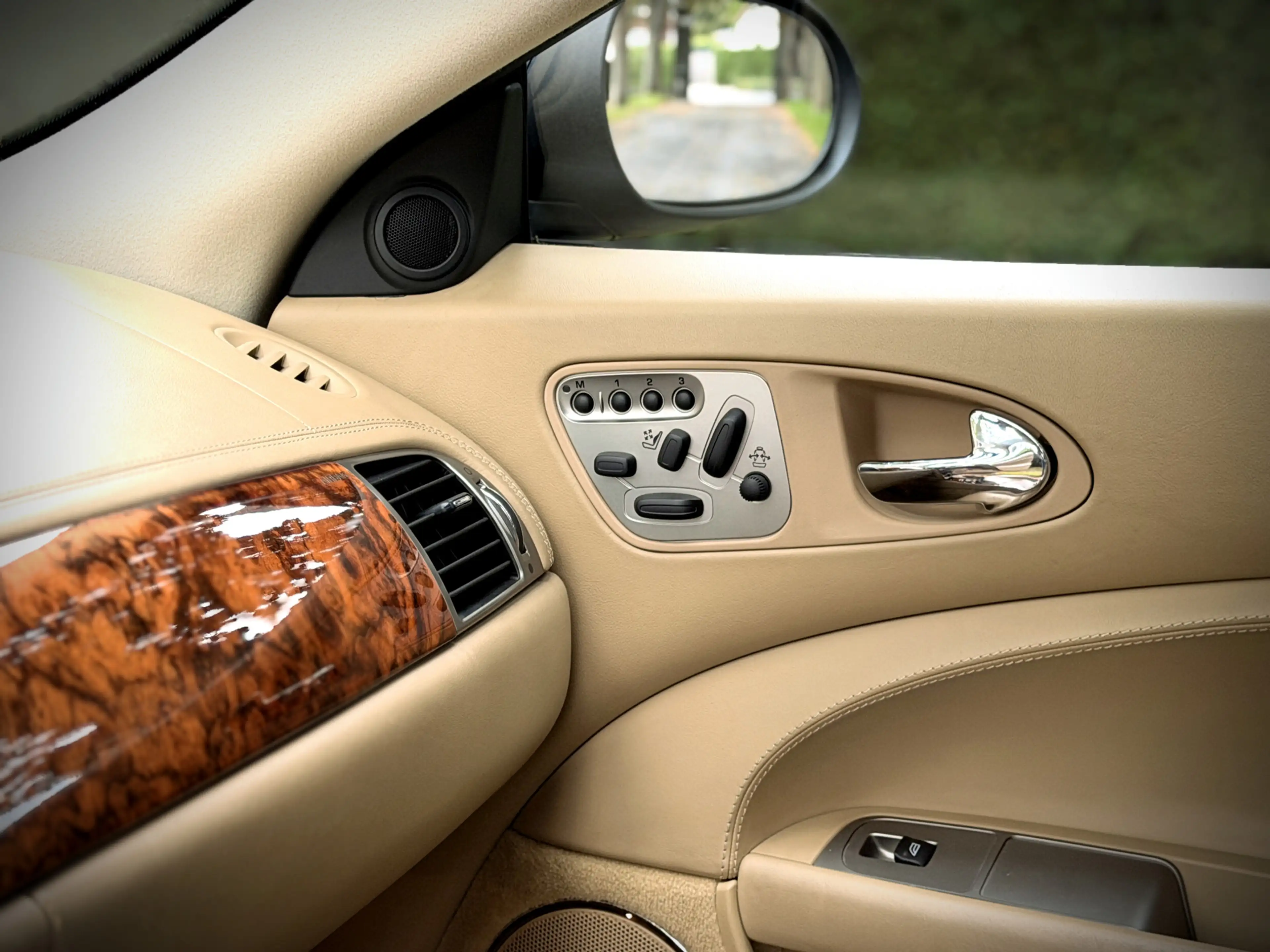 Jaguar XK 4.2 V8 Coupé / BTW-AUTO / YOUNGTIMER / TOP! — photo 12