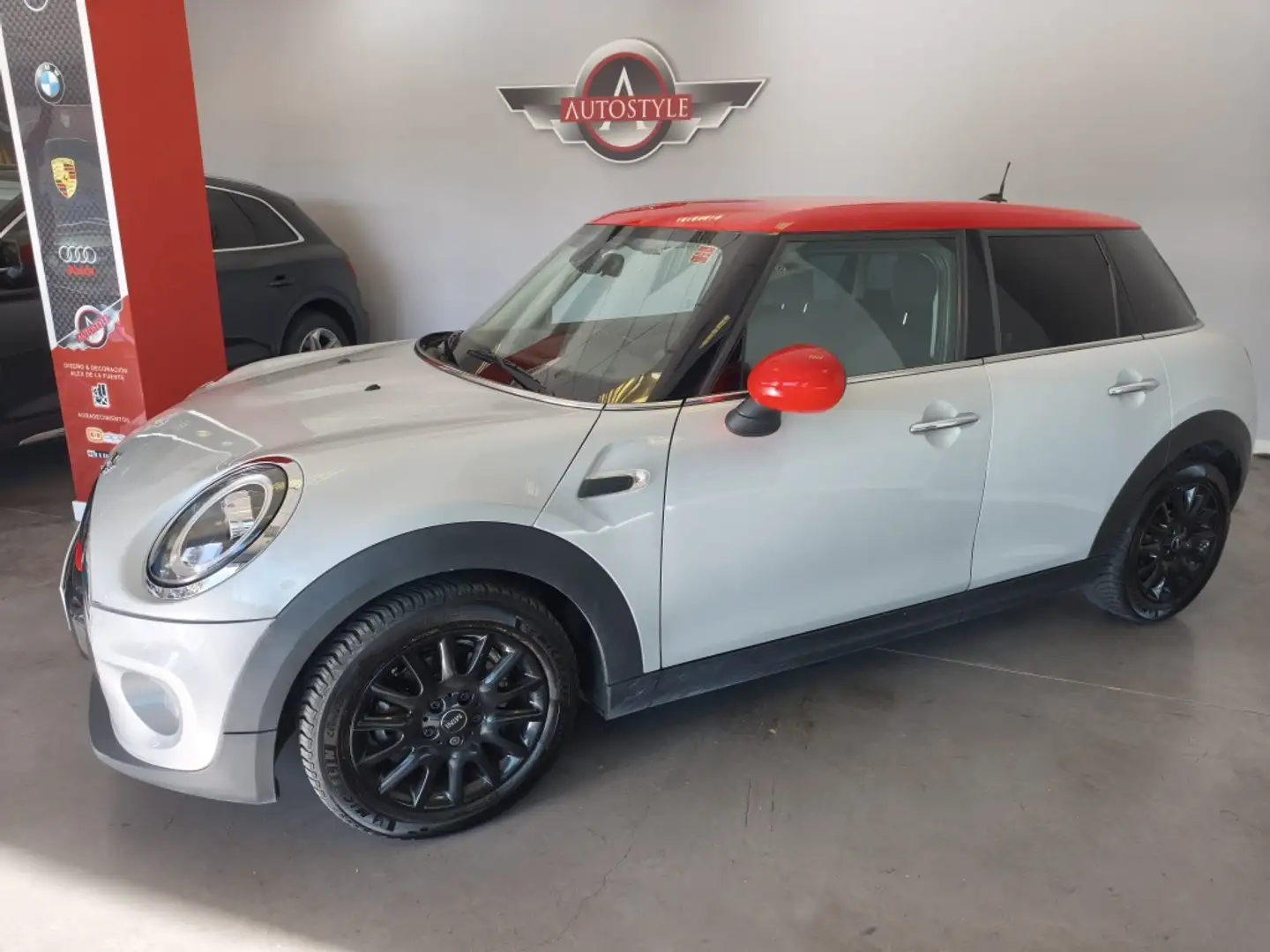 MINI Cooper D Grijs - 2