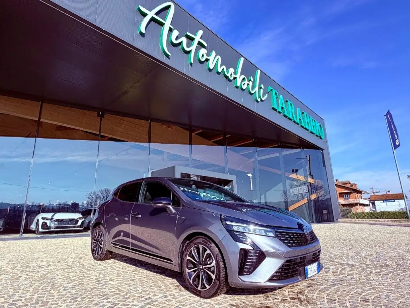 Renault Clio TECHNO - KM 9.000 - FULL OPT - PROMO FINANZIAMENTO Gris - 1