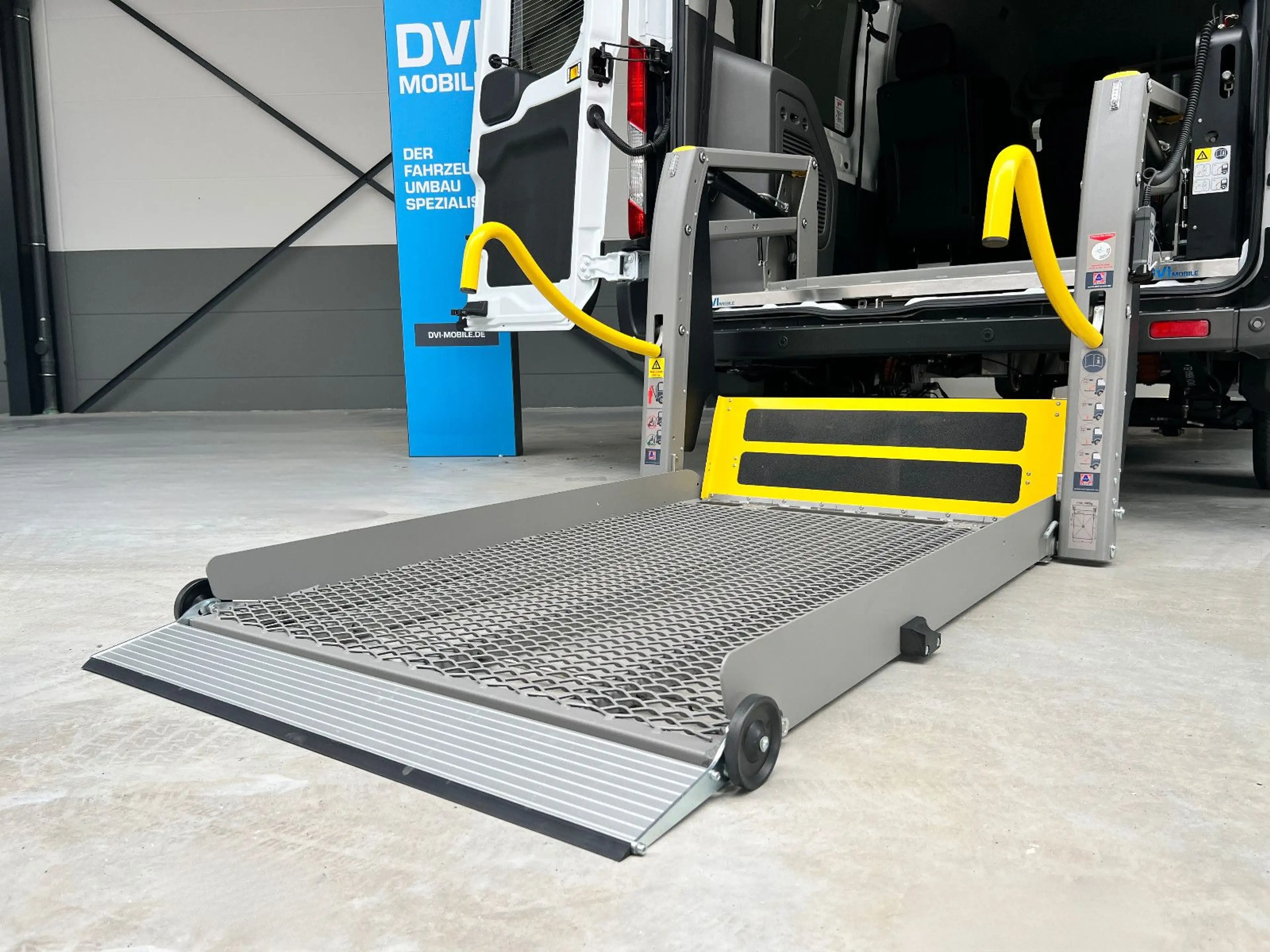 Ford Transit Kombi Trend KMP/BTW Rollstuhllift AMF — photo 8
