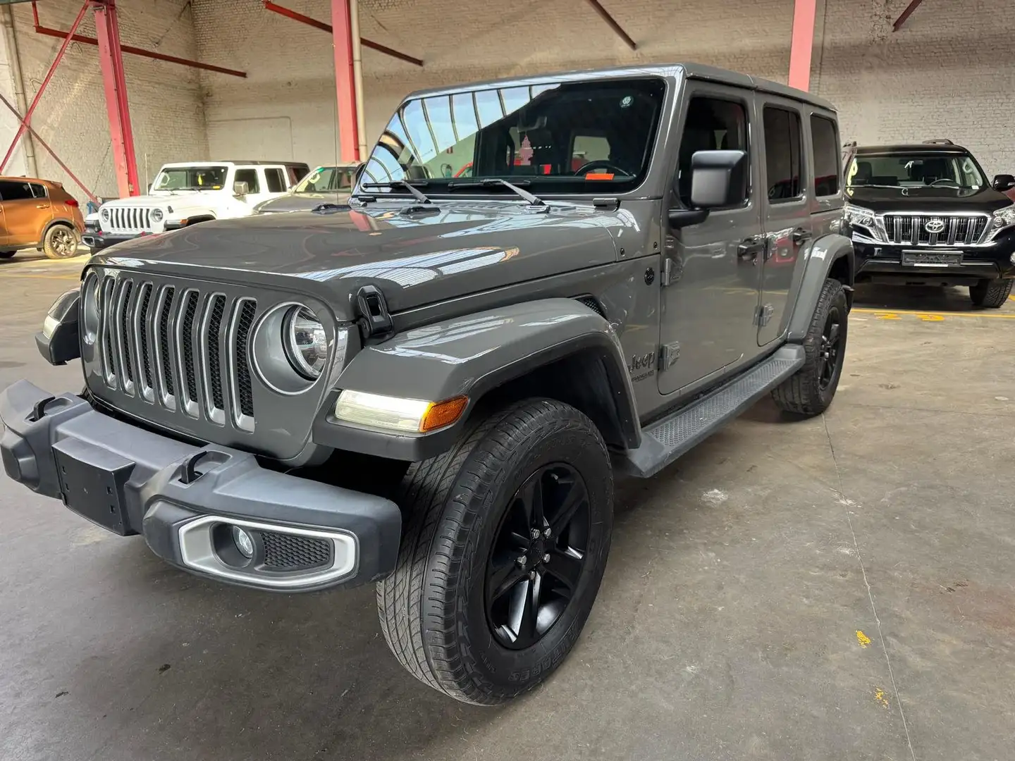 Jeep Wrangler Gris - 1