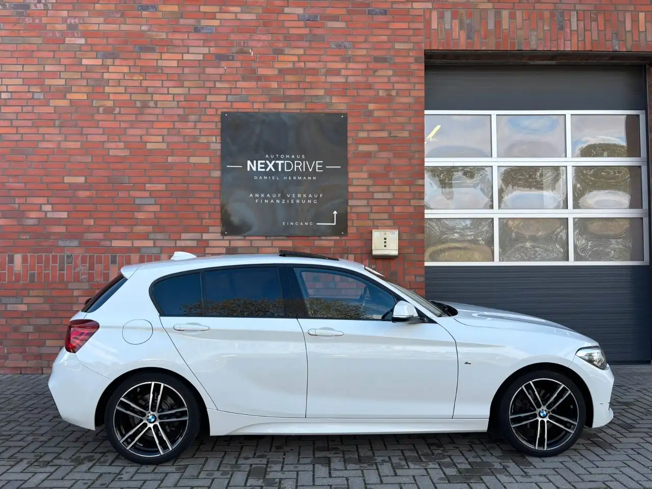 2018 BMW 120 d *M Sport Shadow*H/K*AHK*Adapt.LED*Scheckhef, photograph 4