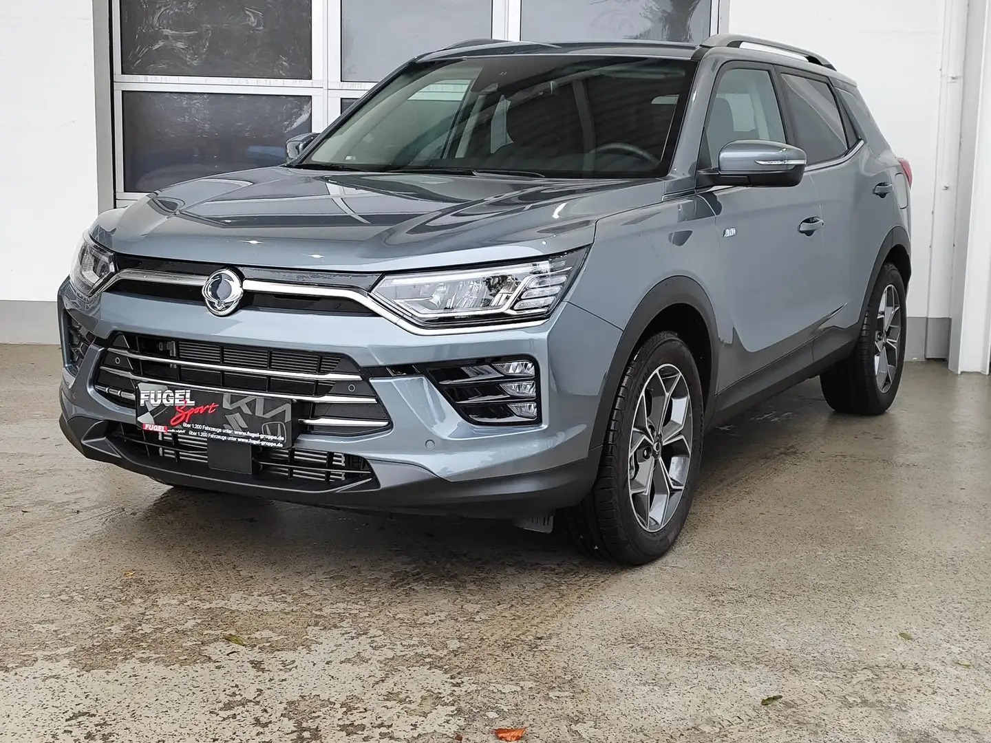 SsangYong Korando 1.5 GDI-T 4WD AT Sapphire Pano|LED|Navi|SHZ Grijs - 2