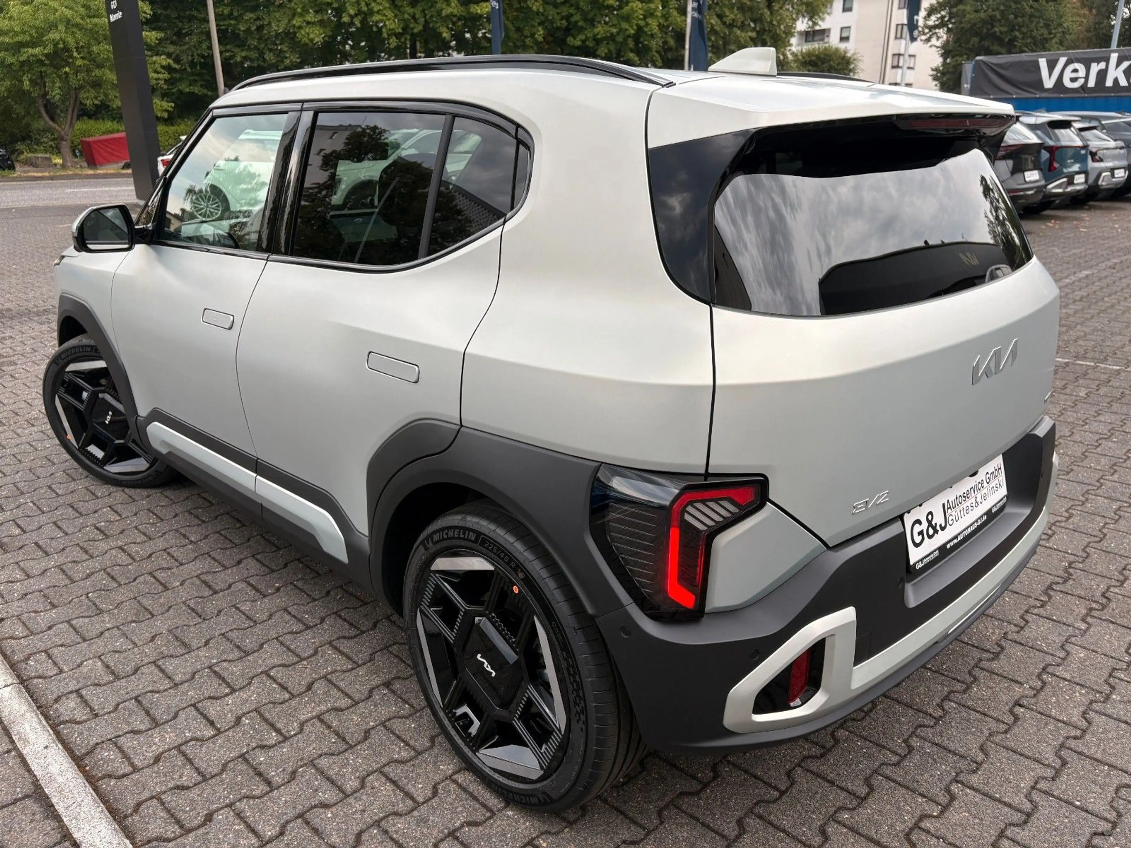 Kia EV2 — photo 11