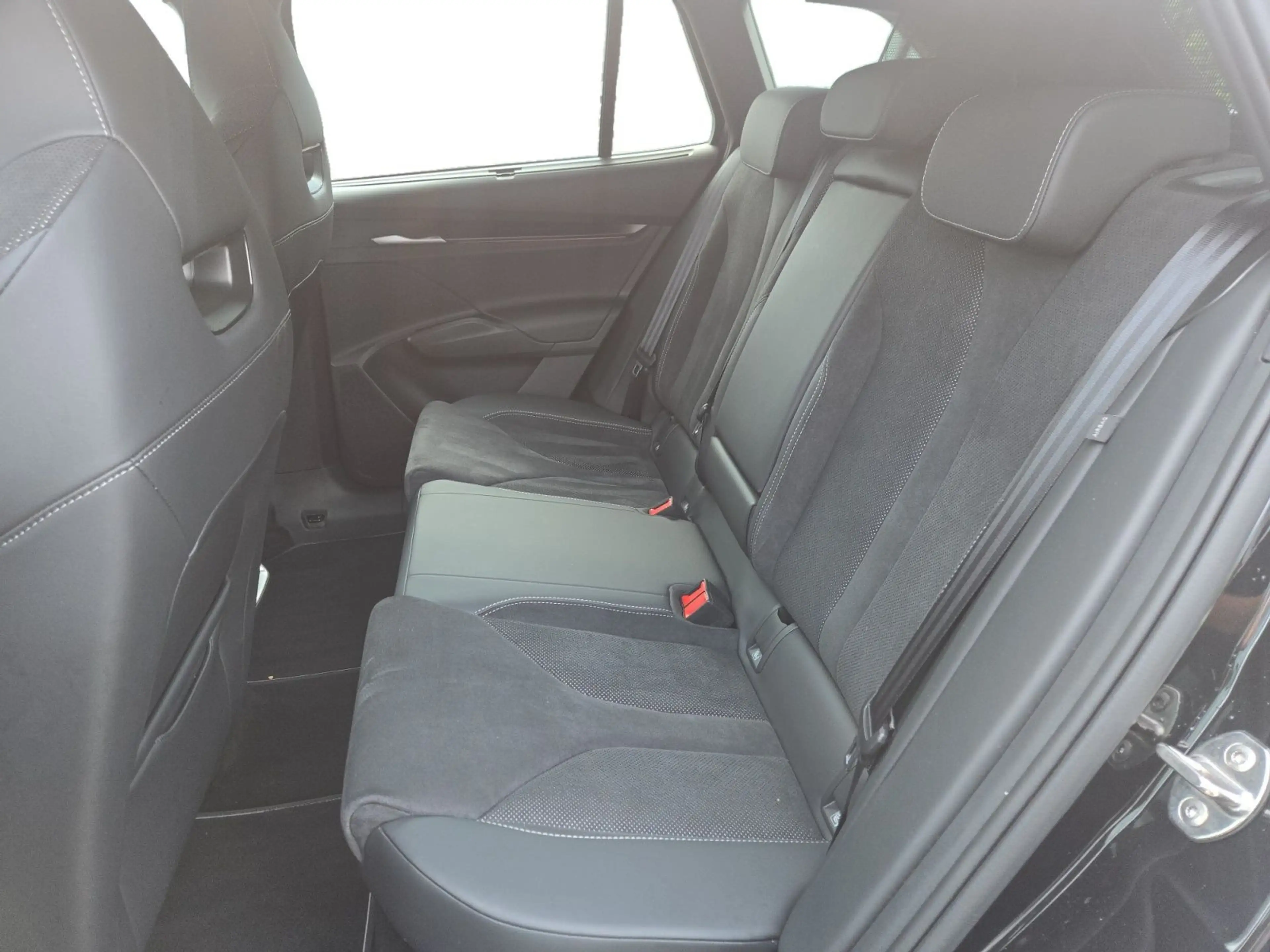 Skoda Enyaq Sportline 85, WÄRMEPUMPE/AHK/PANO/360°KAM/ — photo 10