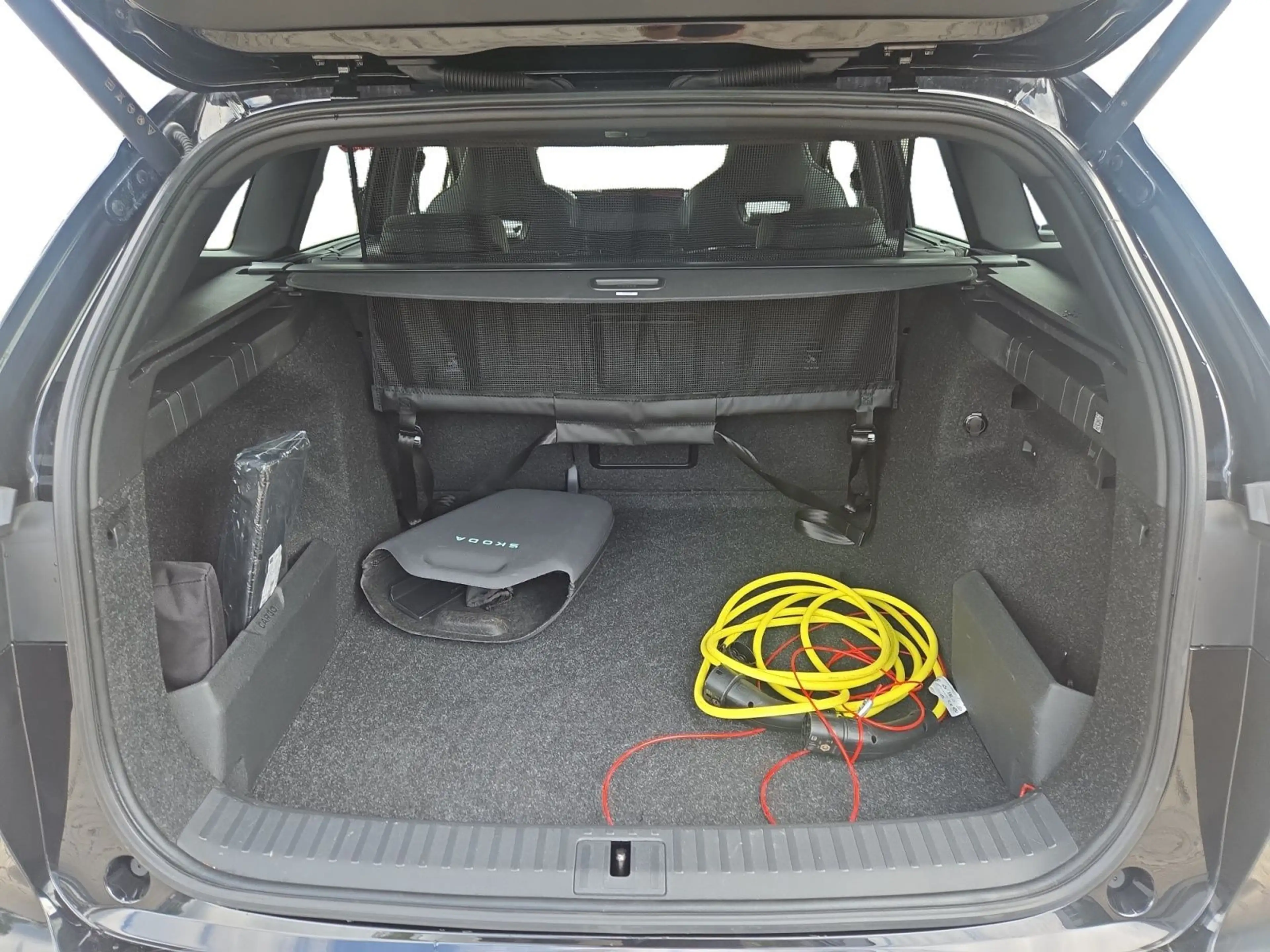 Skoda Enyaq Sportline 85, WÄRMEPUMPE/AHK/PANO/360°KAM/ — photo 14