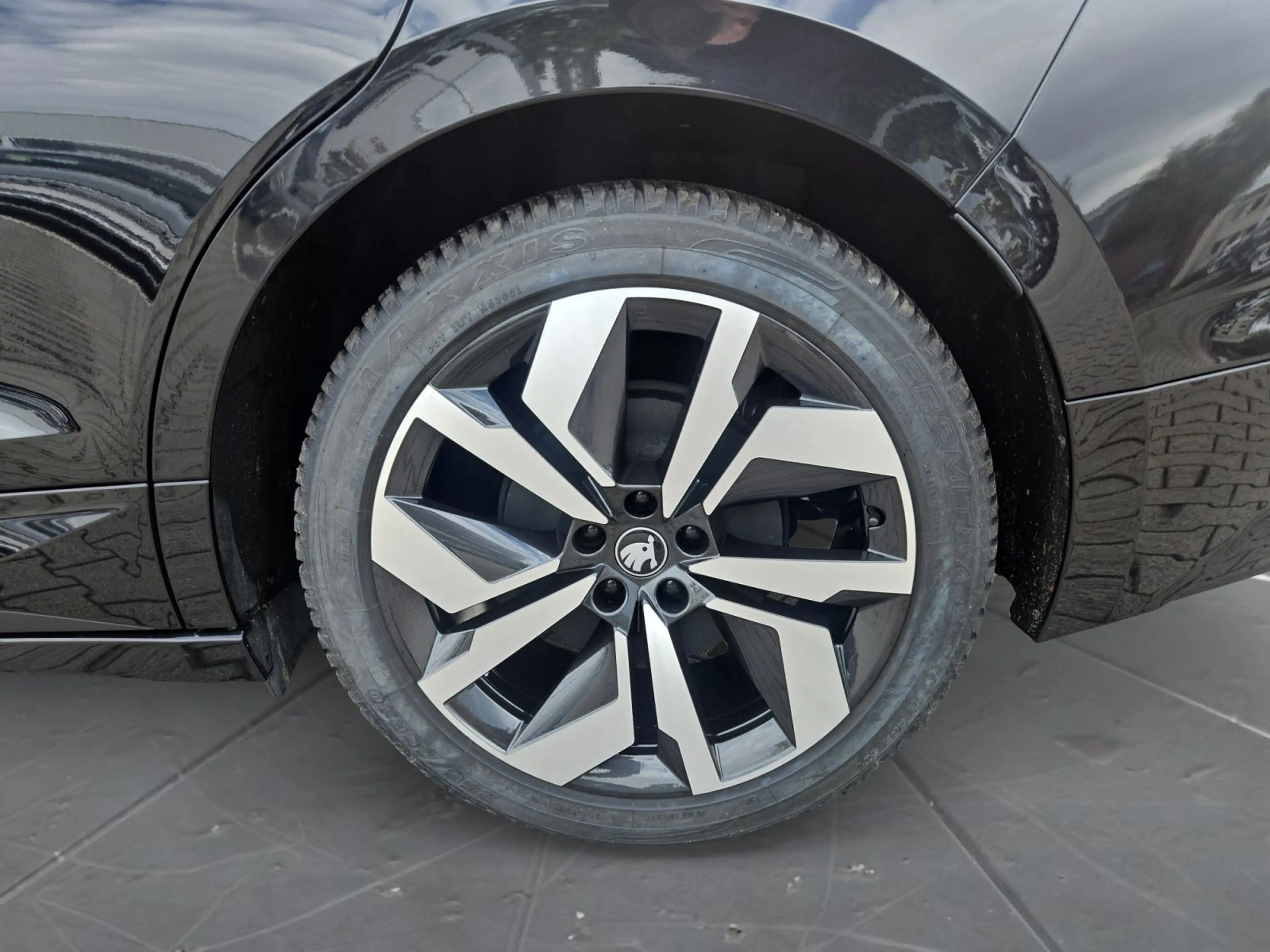 Skoda Enyaq Sportline 85, WÄRMEPUMPE/AHK/PANO/360°KAM/ — photo 15