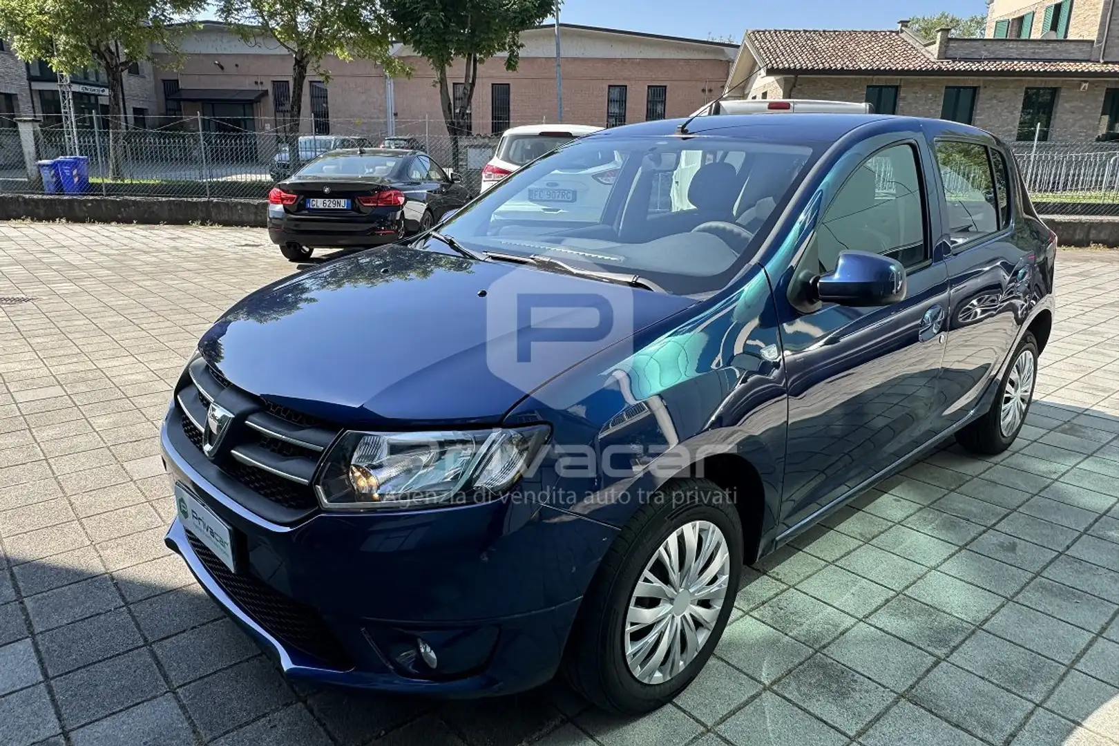 Dacia Sandero Sandero 1.5 dCi 8V 75CV Start&Stop SS Lauréate Fam Blauw - 1