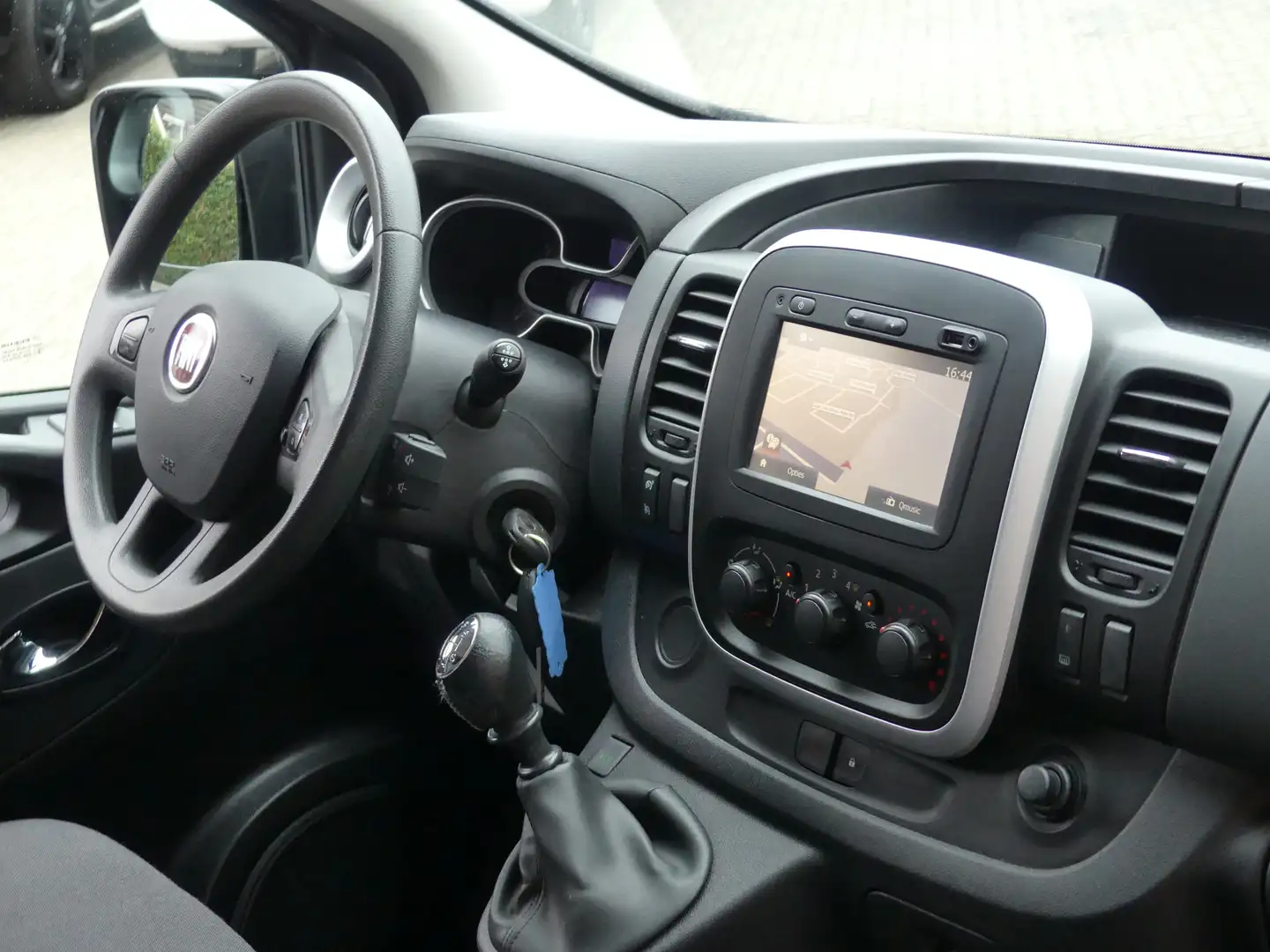 Fiat Talento 1.6 MJ L2H1 122PK Trekhaak/PDC/Navigatie Zwart - 2