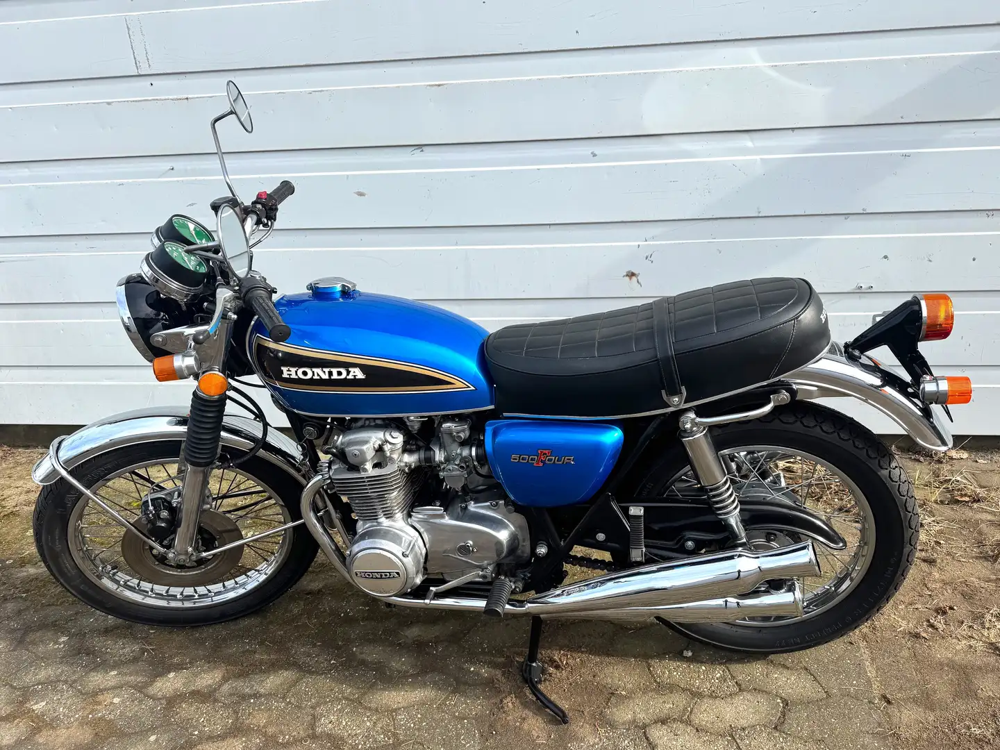 Honda CB 500 Four - DER Klassiker Modrá - 2