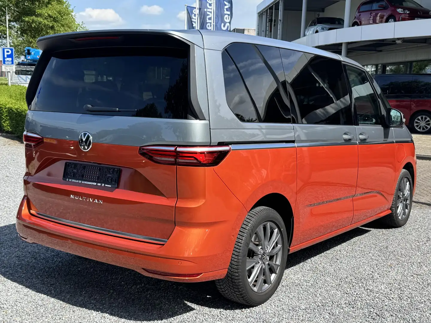 Volkswagen T7 Multivan eHybrid DSG L1 Energetic (Pano,Leer,Camera,IQ,Harm Argent - 2